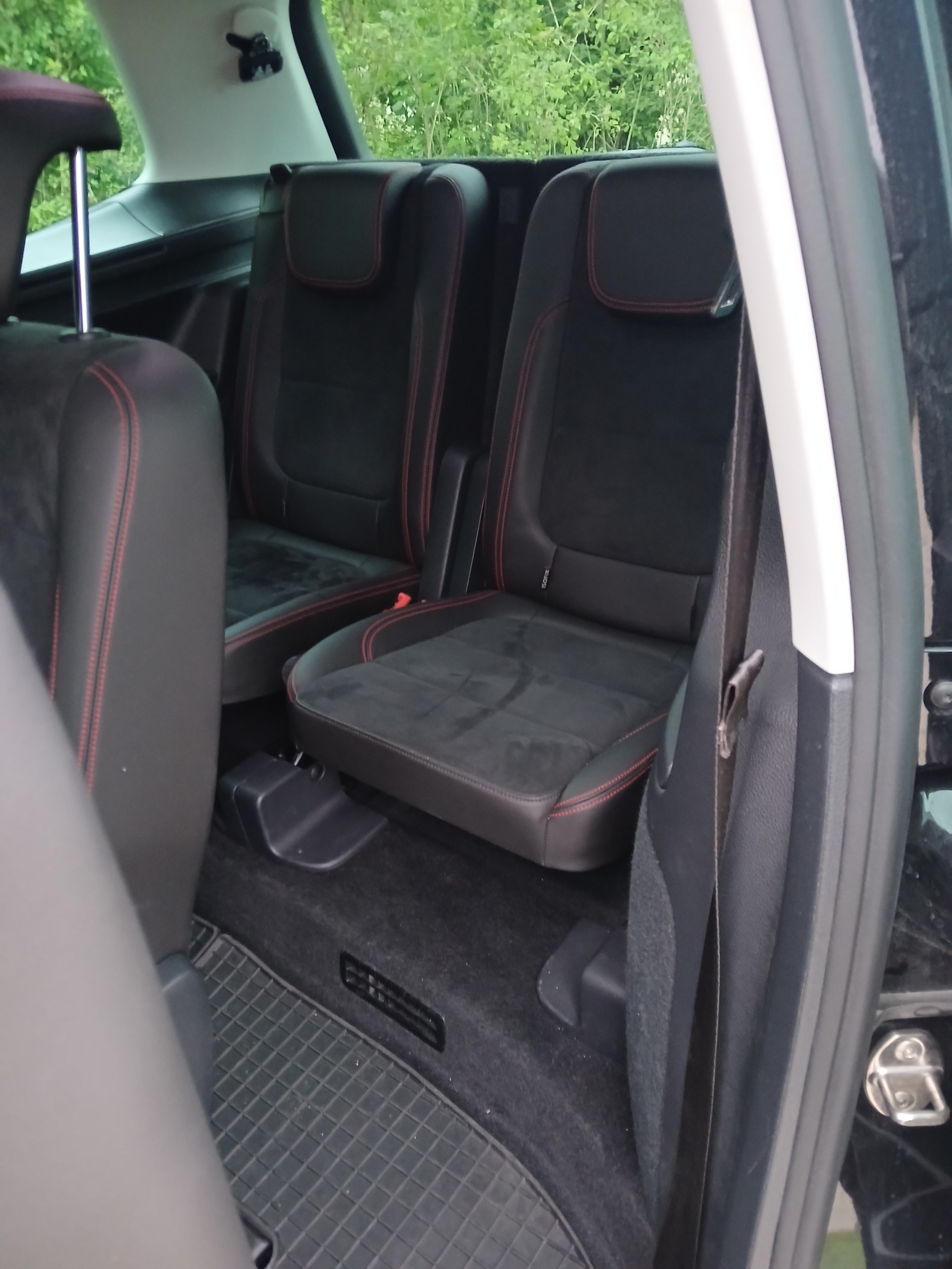 SEAT 2.0 TDI 177 Swiss FR DSG S/S-image-3
