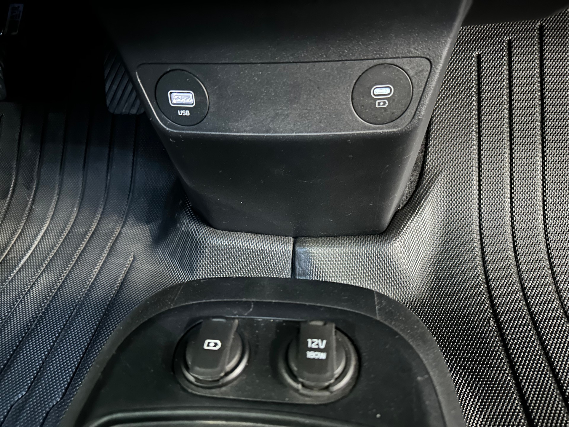 KIA EV6 77.4 kWh-image-21