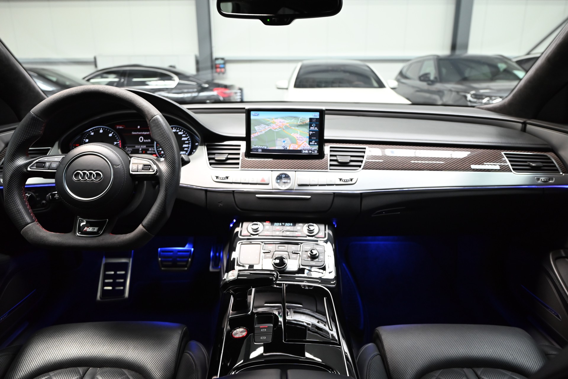 AUDI S8 4.0 TFSI V8 plus quattro tiptronic-image-14