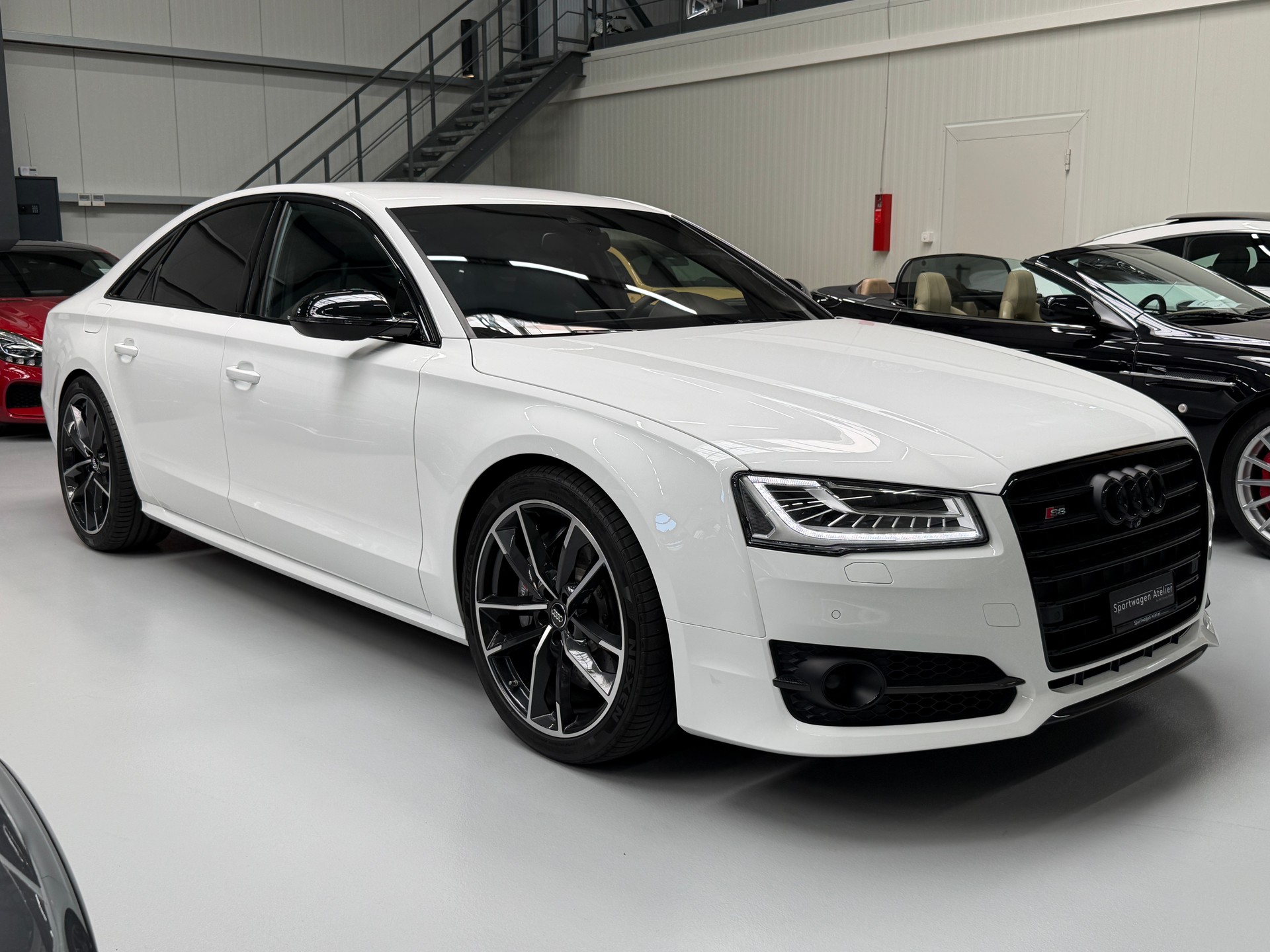 AUDI S8 4.0 TFSI V8 plus quattro tiptronic-image-10