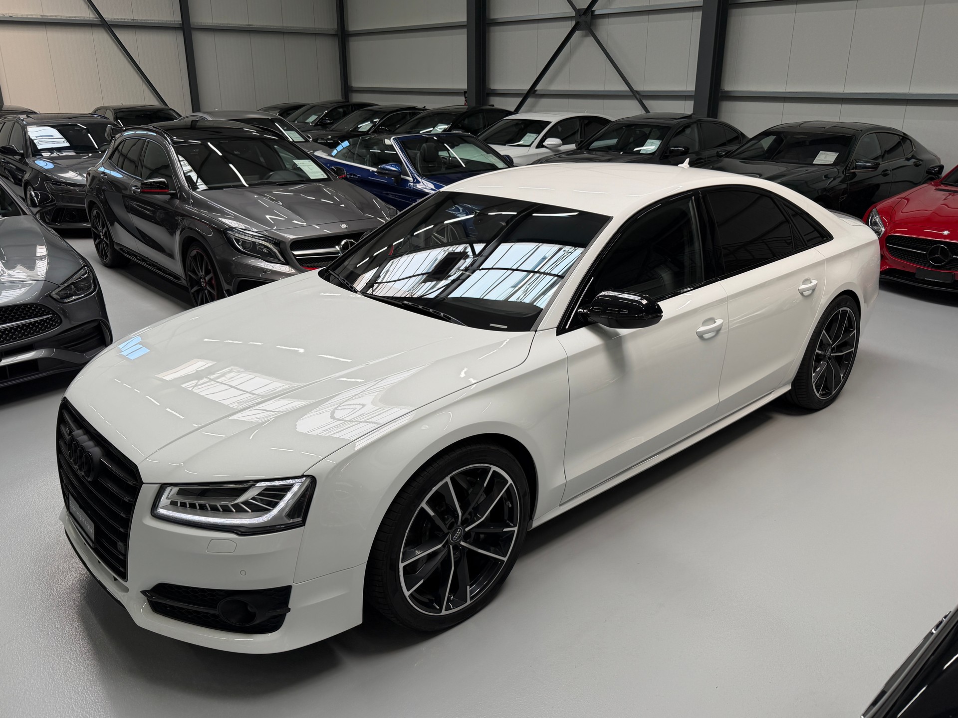 AUDI S8 4.0 TFSI V8 plus quattro tiptronic-image-2