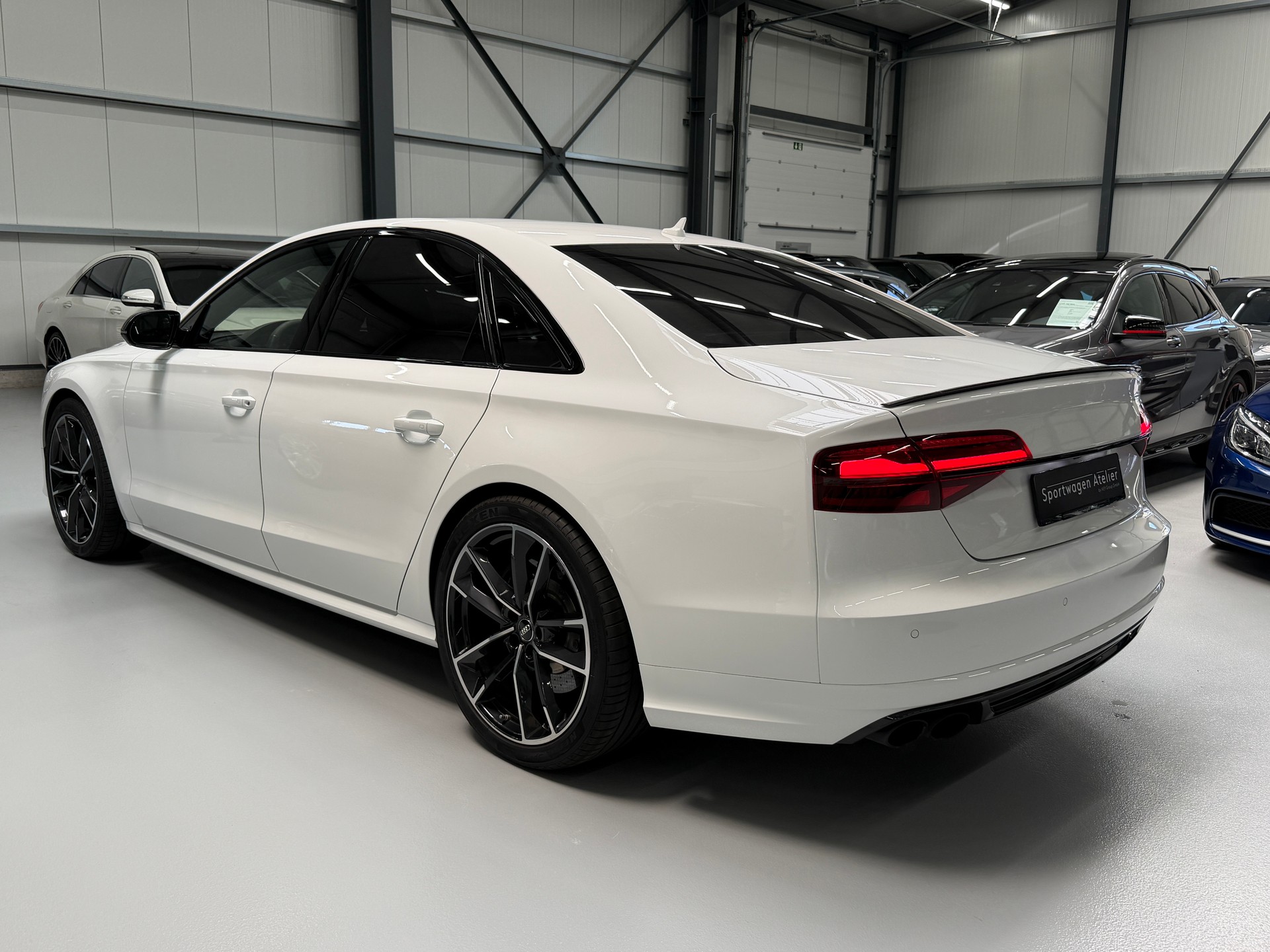 AUDI S8 4.0 TFSI V8 plus quattro tiptronic-image-4
