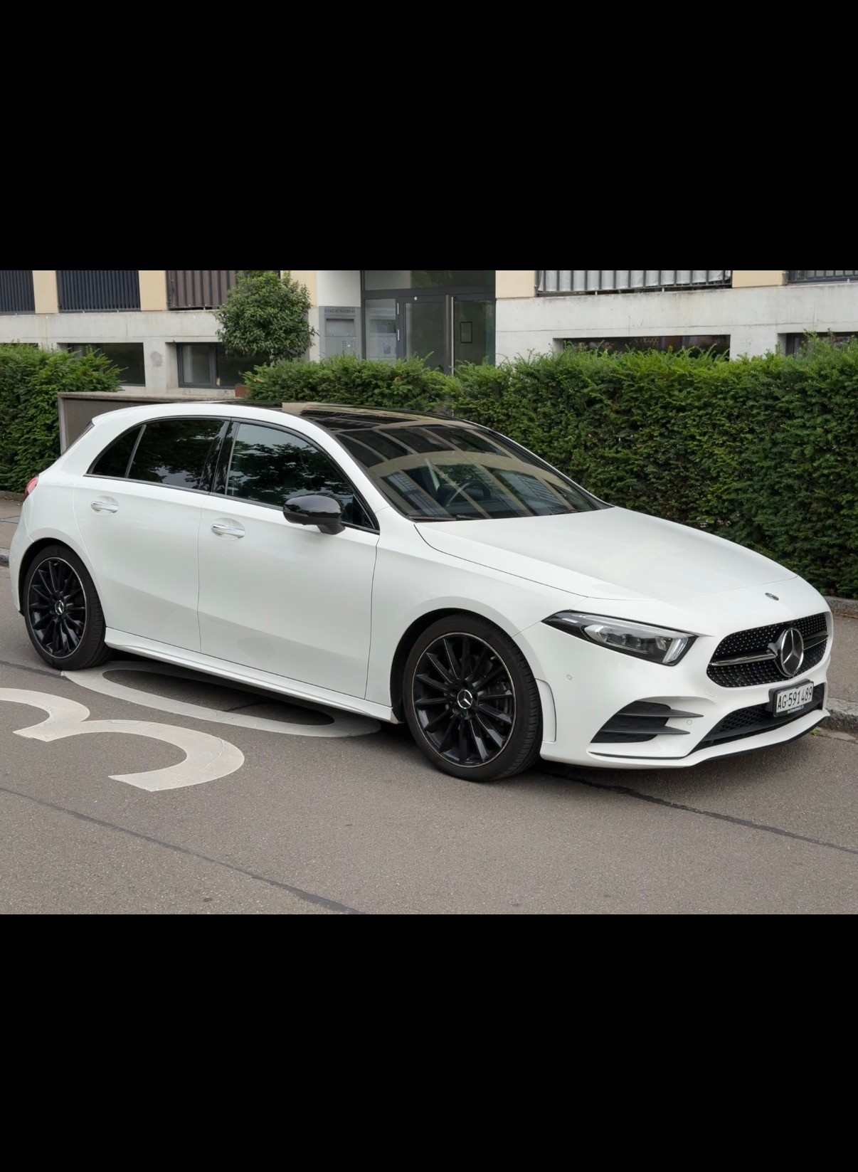 MERCEDES-BENZ A 220 AMG Line 4m-image-8