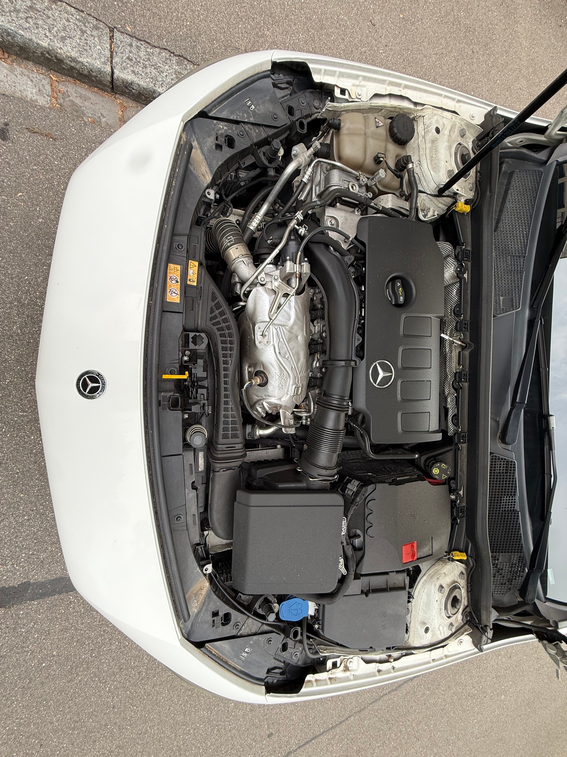 MERCEDES-BENZ A 220 AMG Line 4m-image-18