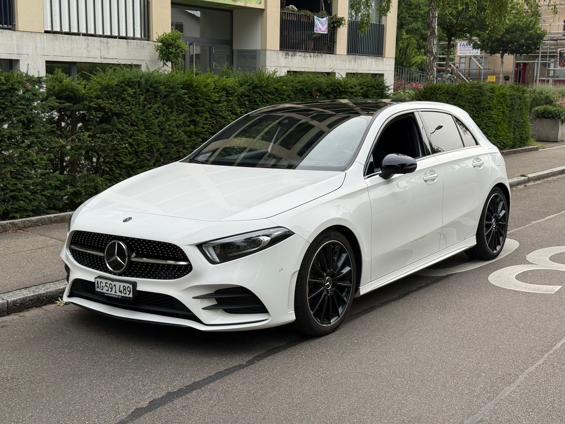 MERCEDES-BENZ A 220 AMG Line 4m-image-0