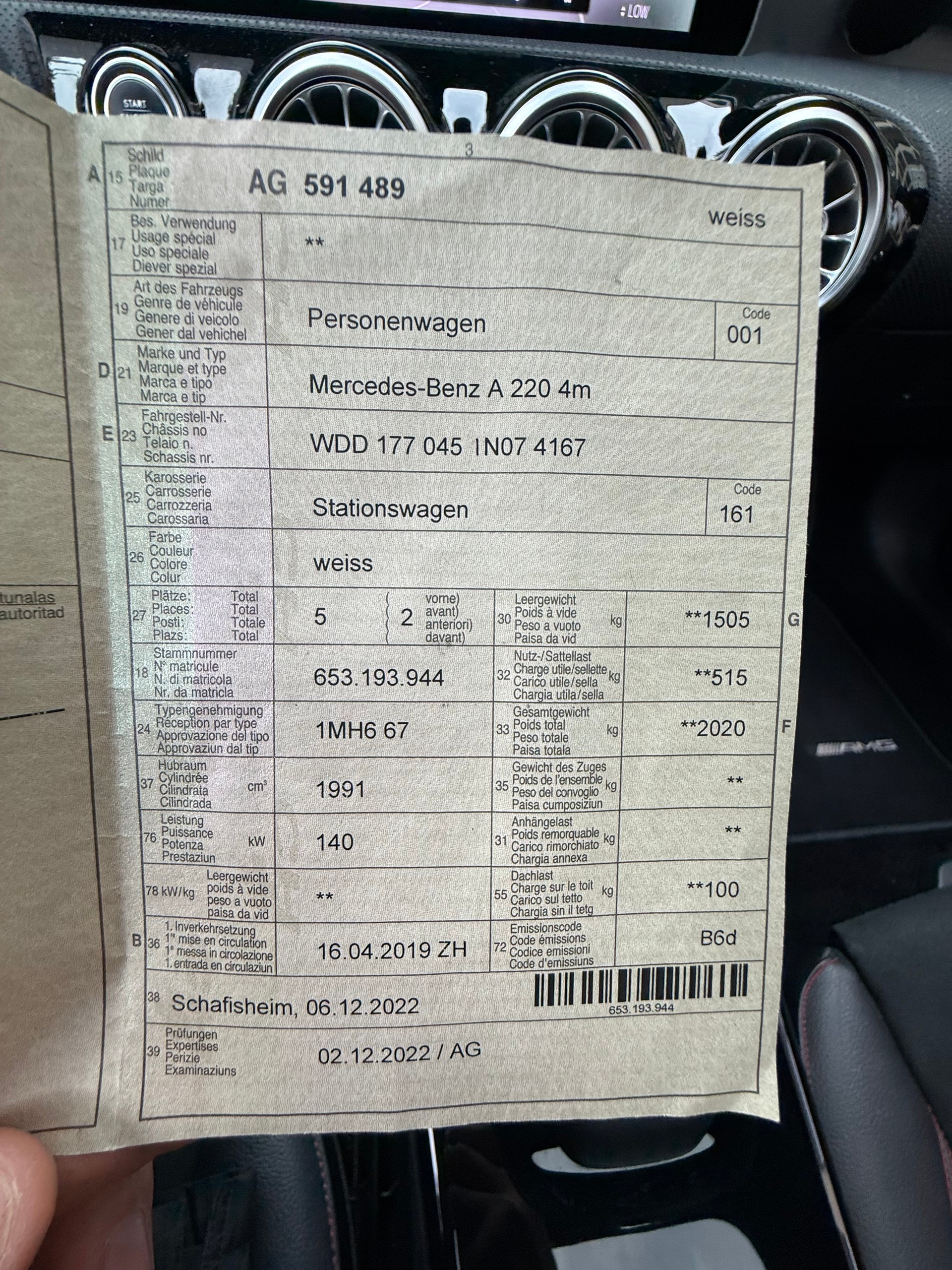 MERCEDES-BENZ A 220 AMG Line 4m-image-19