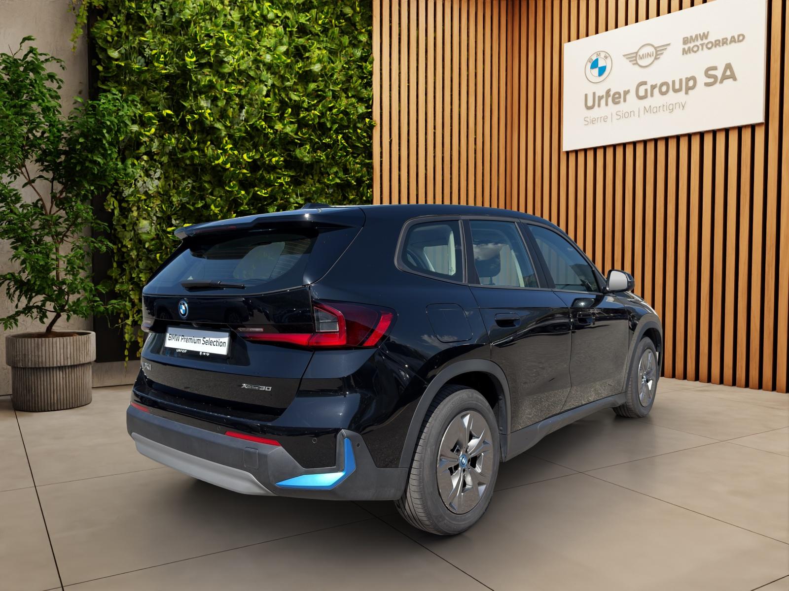 BMW iX1 xDrive 30 (CH) 🔋-image-5
