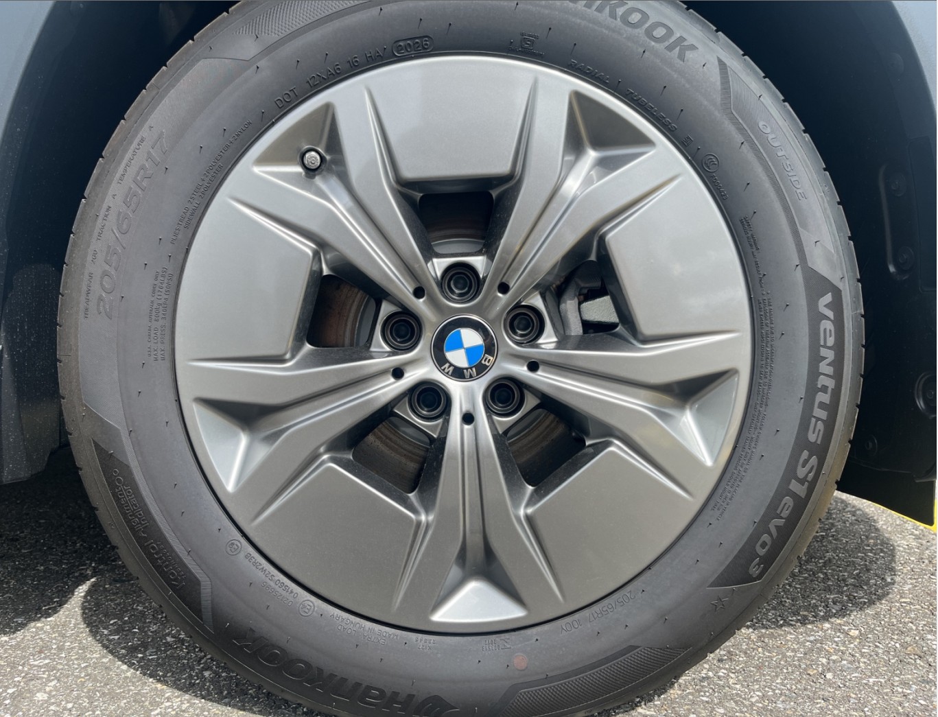 BMW iX1 xDrive 30 (CH) 🔋-image-9