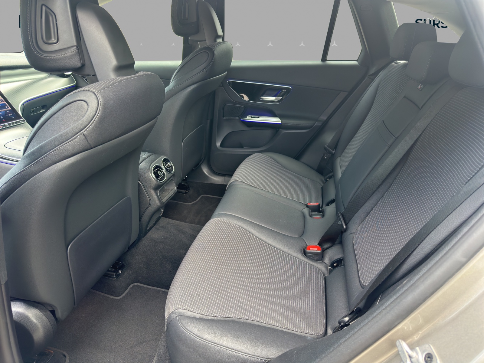 MERCEDES-BENZ GLC 220 d 4Matic 9G-Tronic-image-13