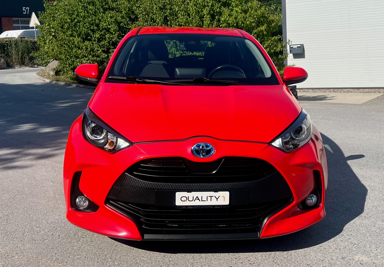 TOYOTA Yaris 1.5 Active e-CVT-image-2
