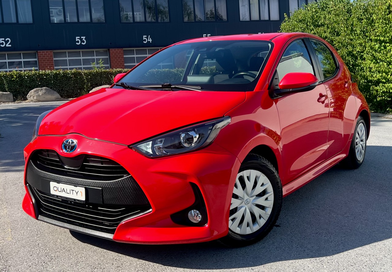 TOYOTA Yaris 1.5 Active e-CVT-image-5