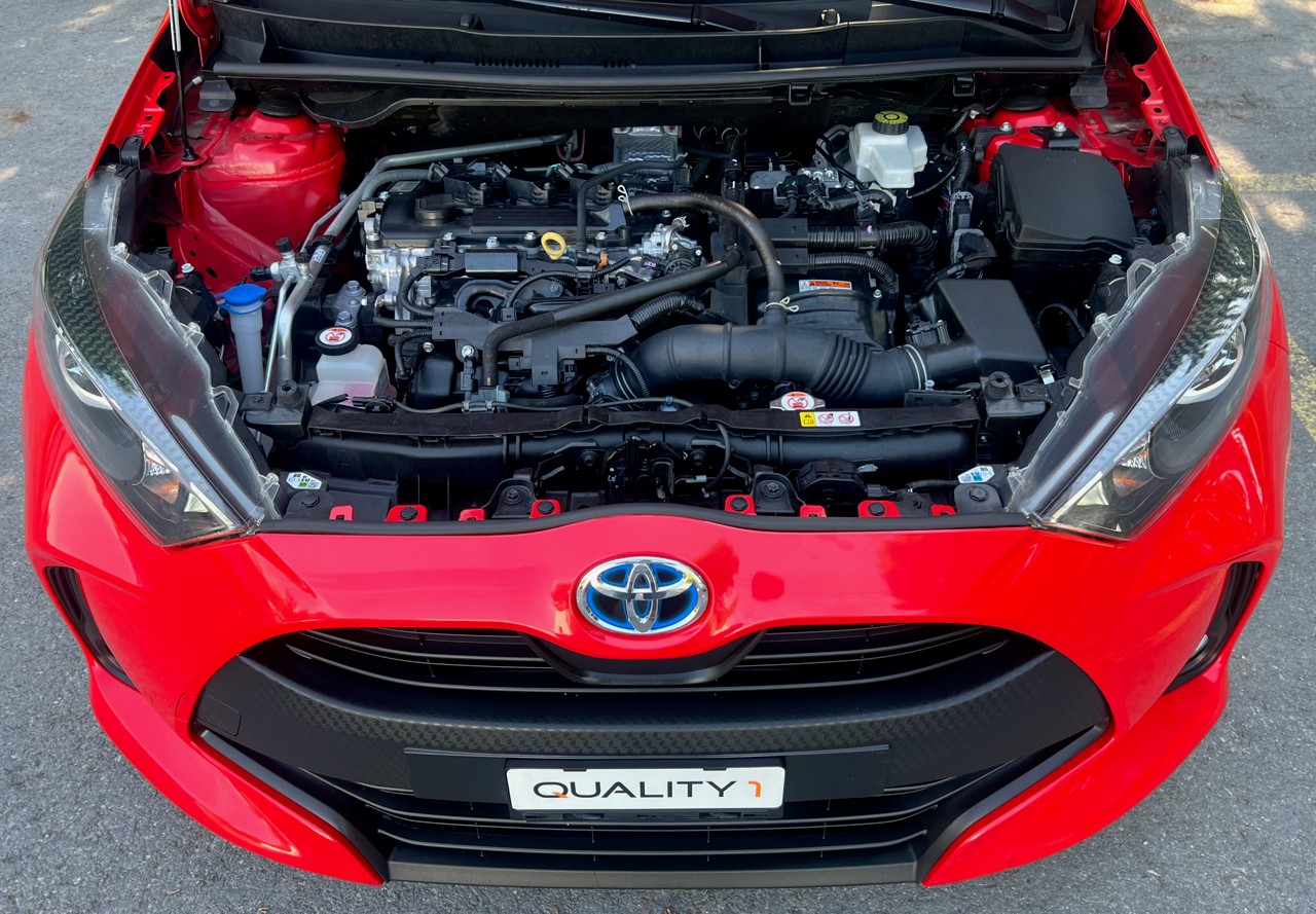 TOYOTA Yaris 1.5 Active e-CVT-image-14