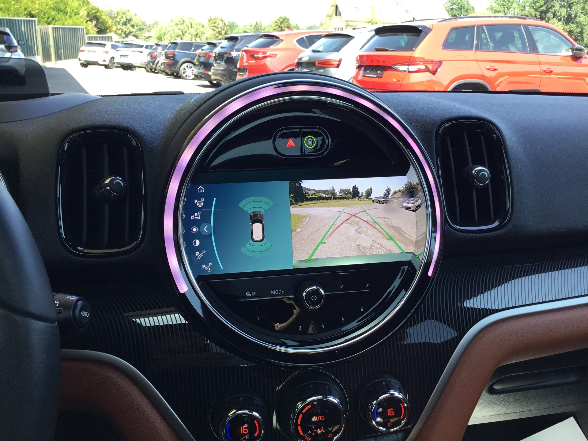 MINI Countryman Cooper SE ALL4 Pack Mini Yours II-image-10