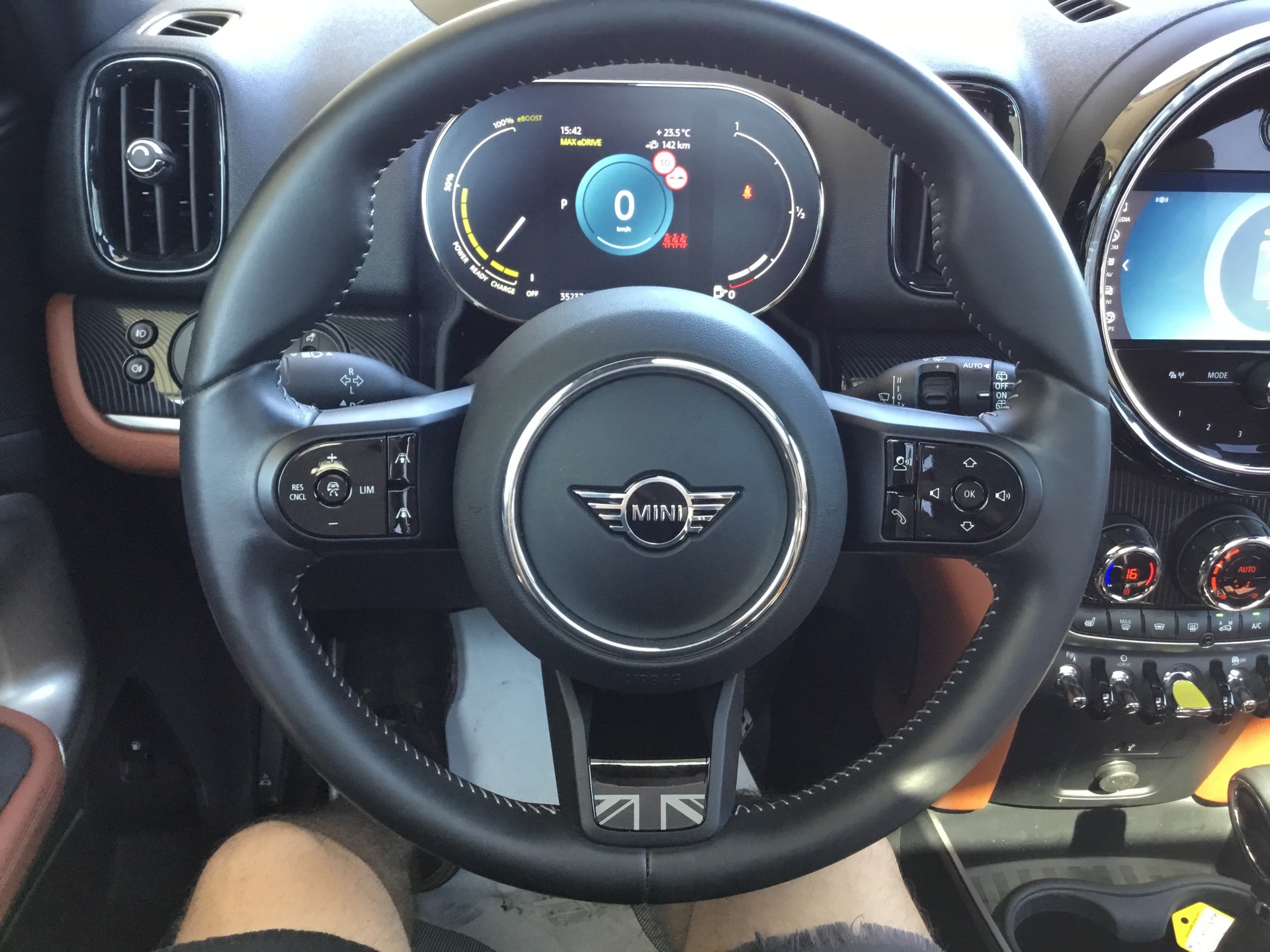 MINI Countryman Cooper SE ALL4 Pack Mini Yours II-image-8