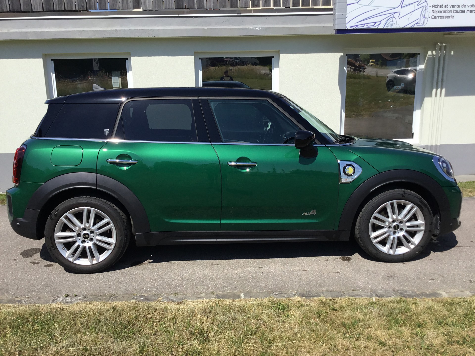 MINI Countryman Cooper SE ALL4 Pack Mini Yours II-image-4