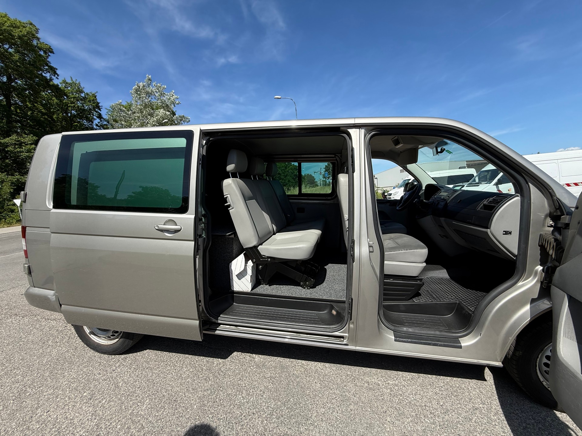 VW T5 2.0 TDI BMT-image-4