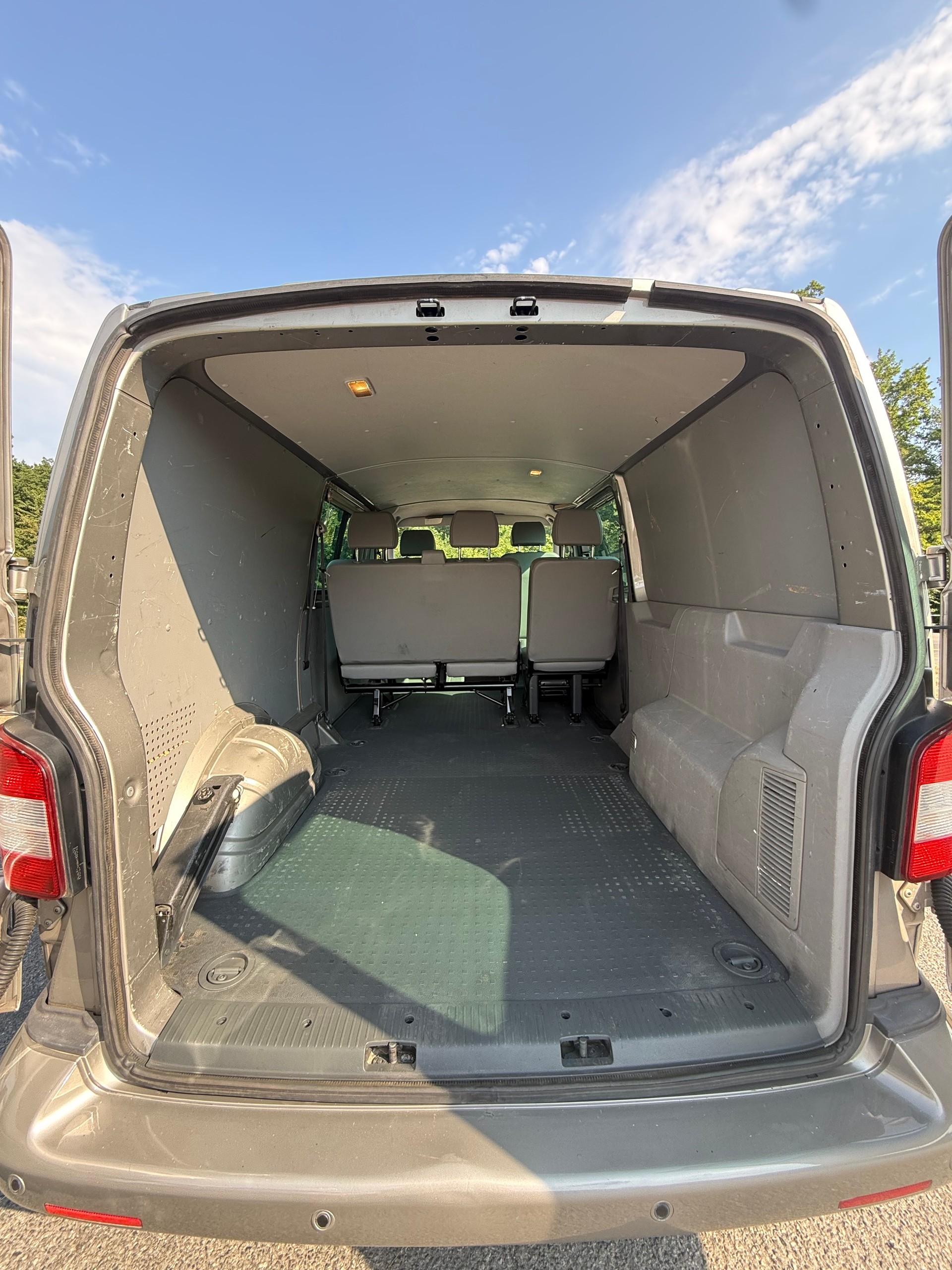 VW T5 2.0 TDI BMT-image-13