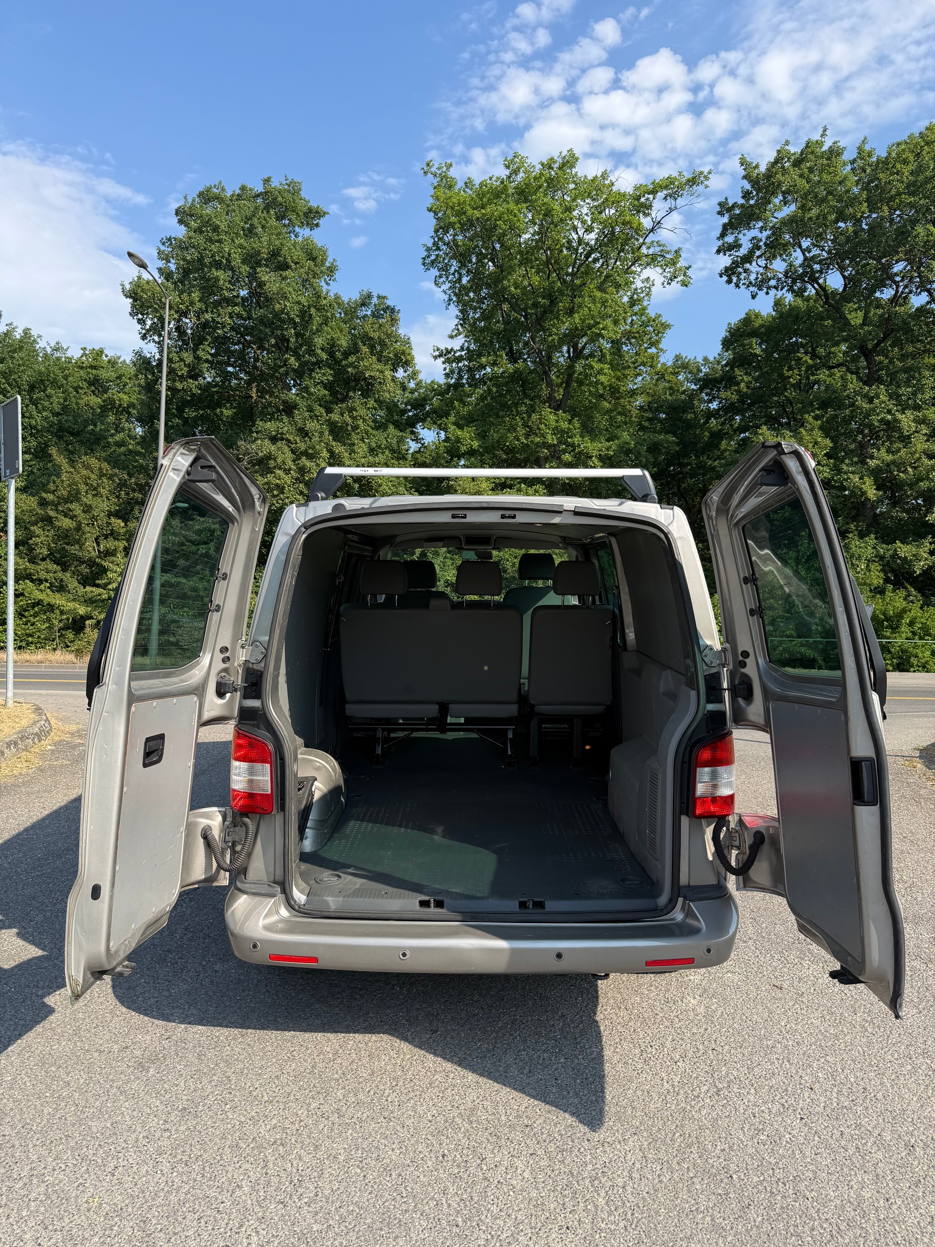VW T5 2.0 TDI BMT-image-12