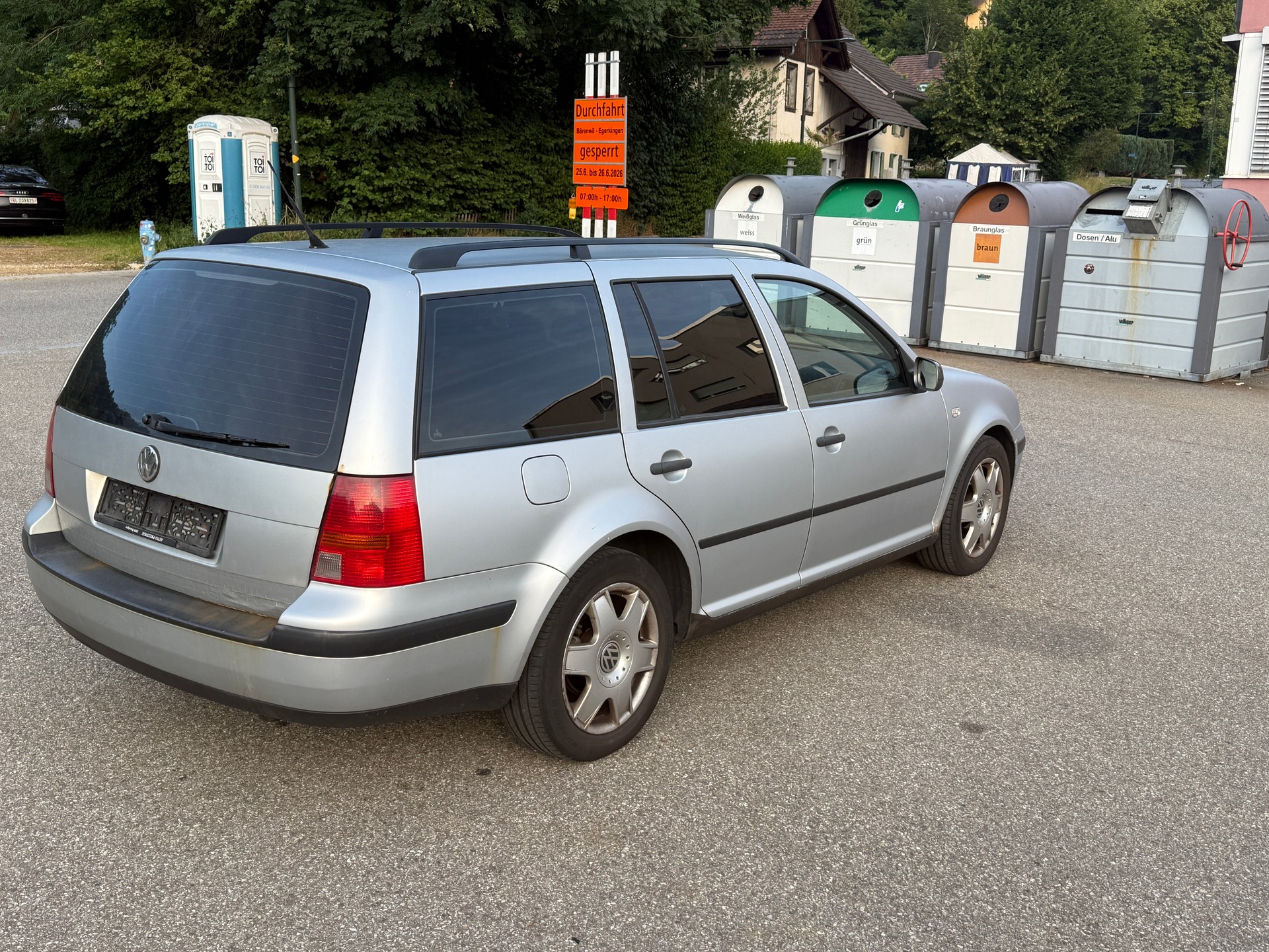 VW Golf Variant 1.9 TDI PD Ocean 4Motion-image-4