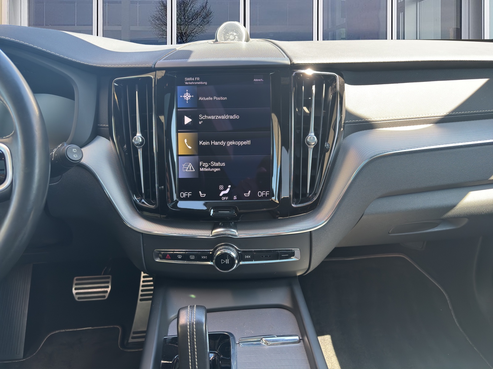 VOLVO XC60 2.0 T8 TE Polestar eAWD-image-13