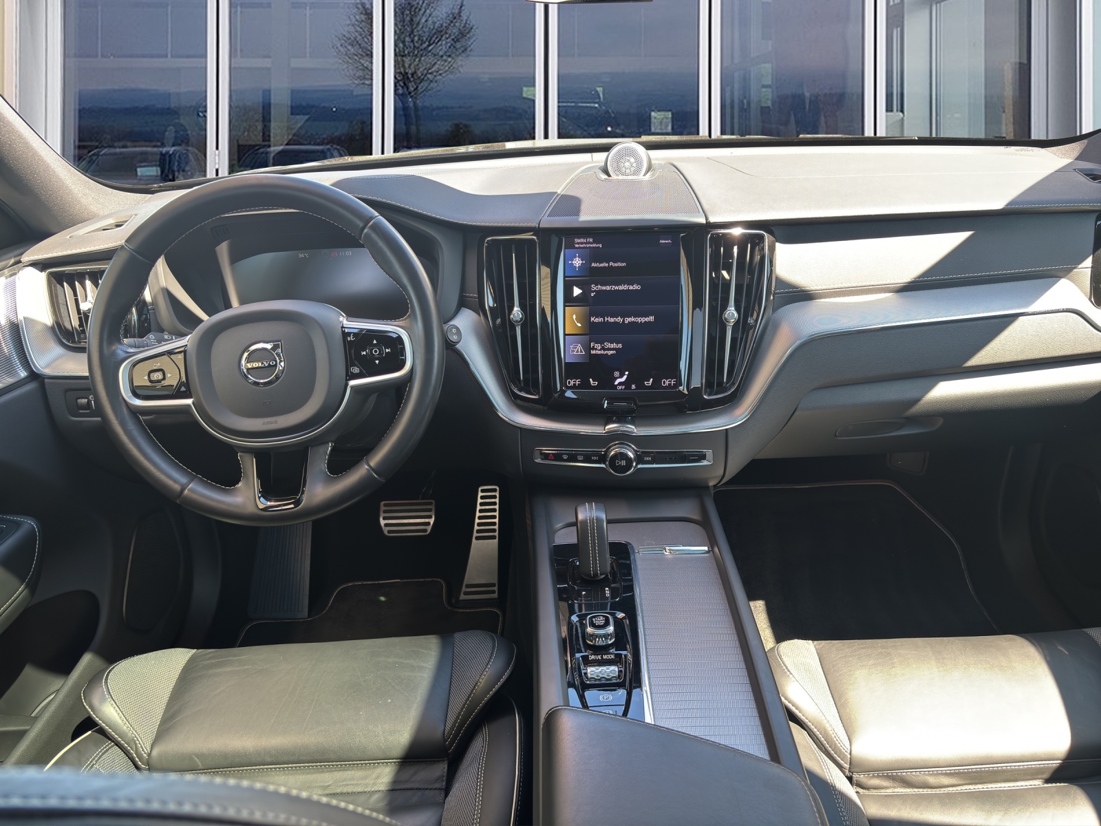 VOLVO XC60 2.0 T8 TE Polestar eAWD-image-10