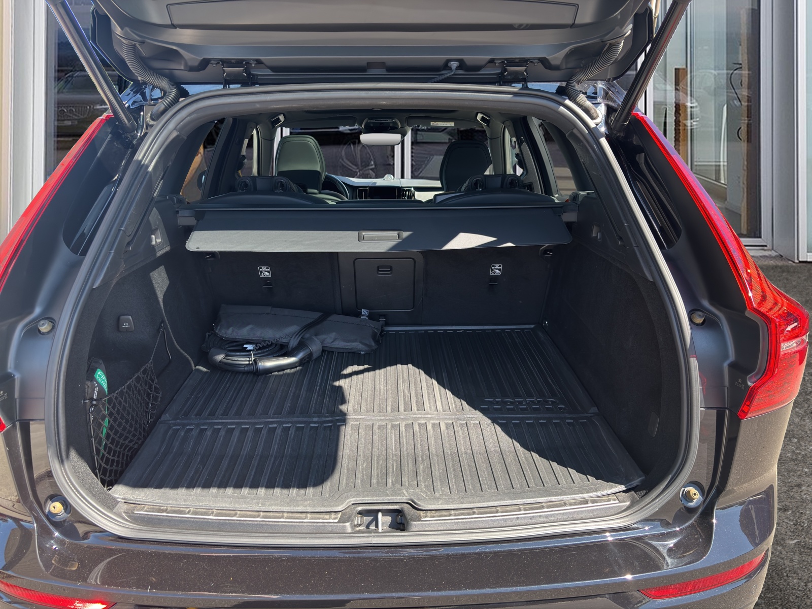 VOLVO XC60 2.0 T8 TE Polestar eAWD-image-6