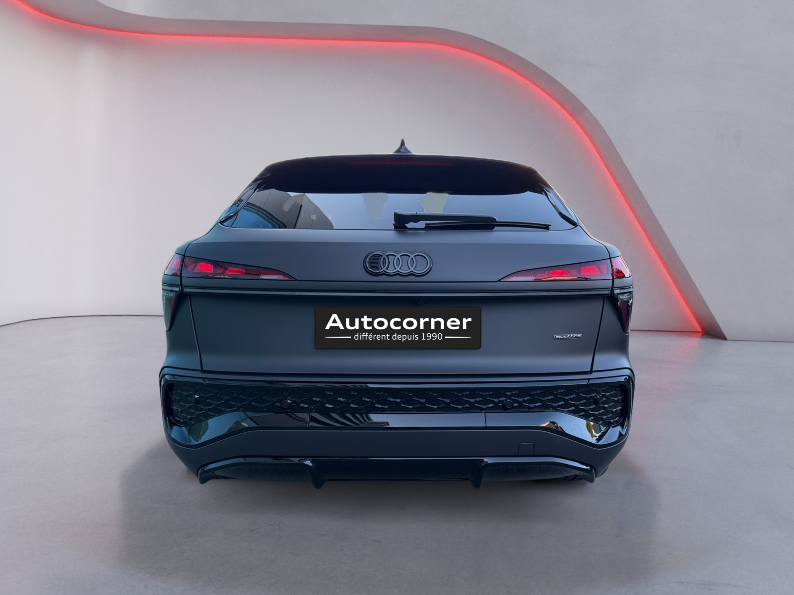 AUDI Q3 Sportback TFSI quattro 195 kW S tronic-showroom-element-3
