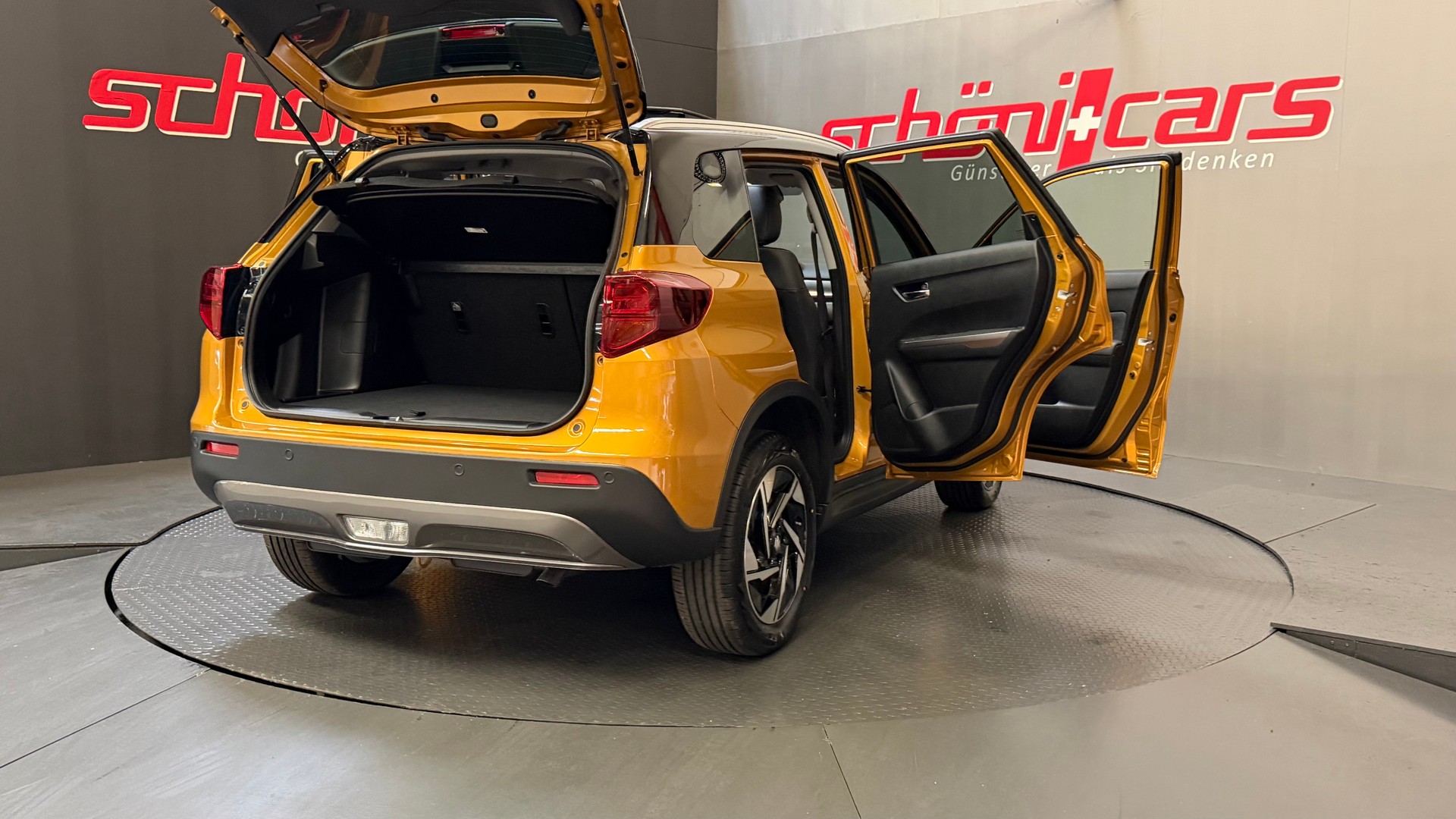 SUZUKI Vitara 1.4 Boosterjet Compact Top 4x4 Hybrid Automatic-image-6