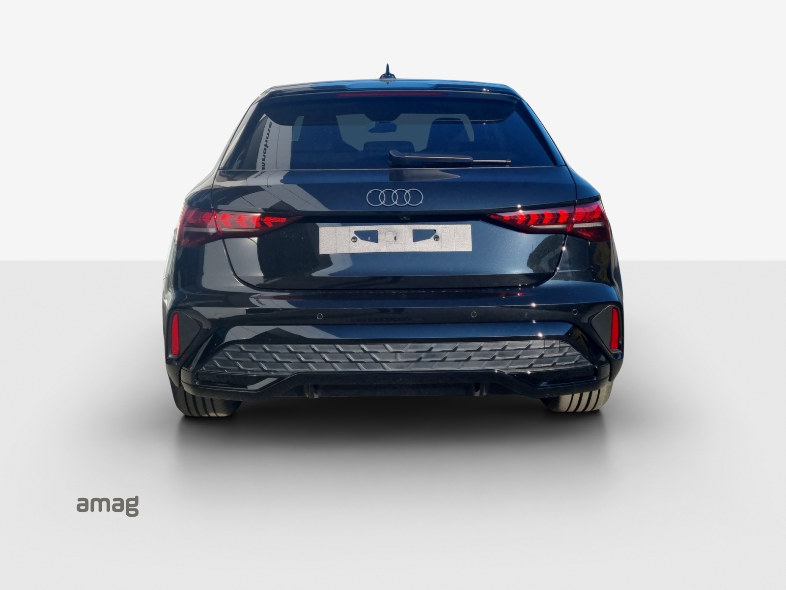 AUDI A3 Sportback TFSI e 200 kW S line S tronic-image-3