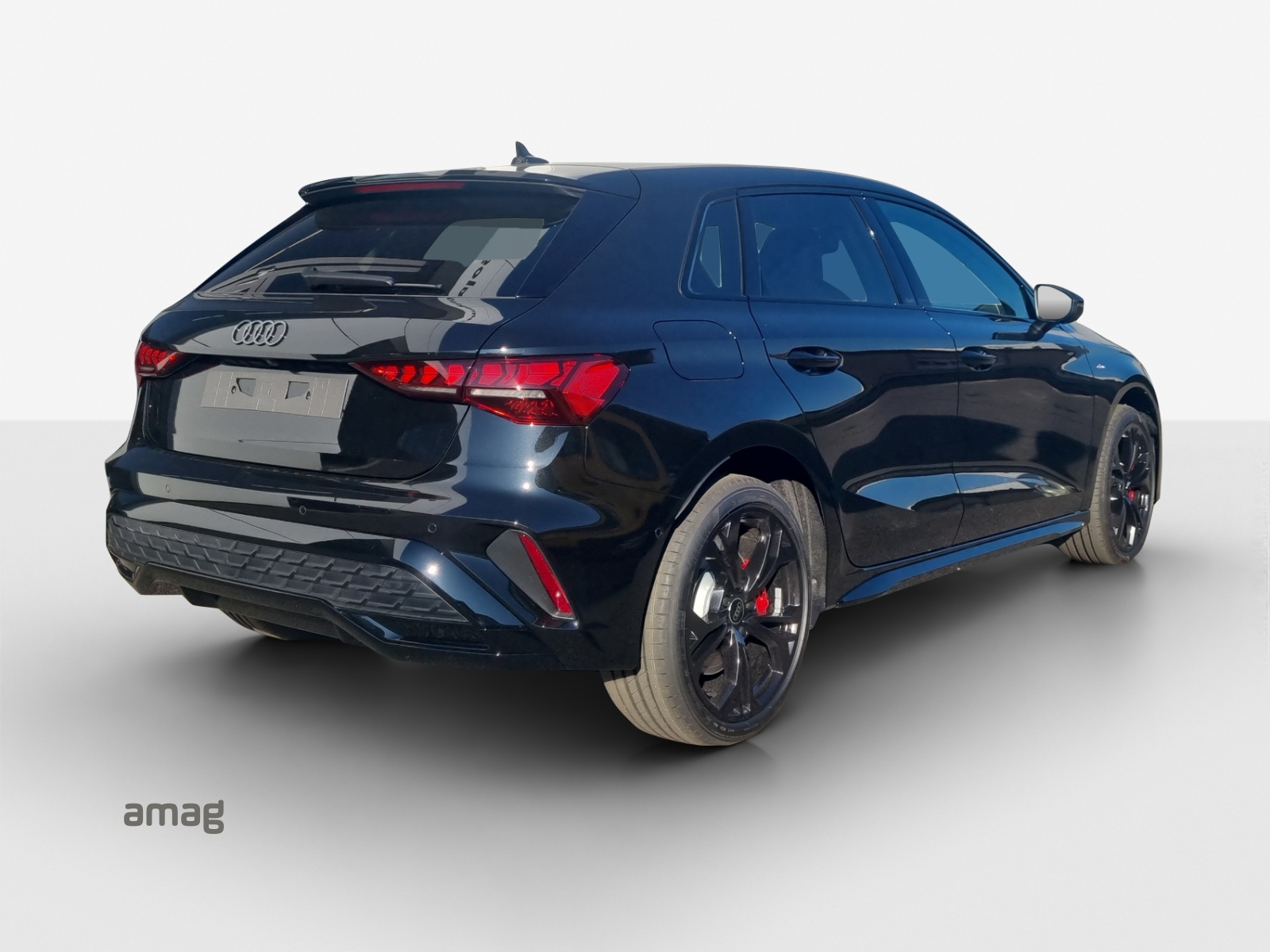 AUDI A3 Sportback TFSI e 200 kW S line S tronic-image-4