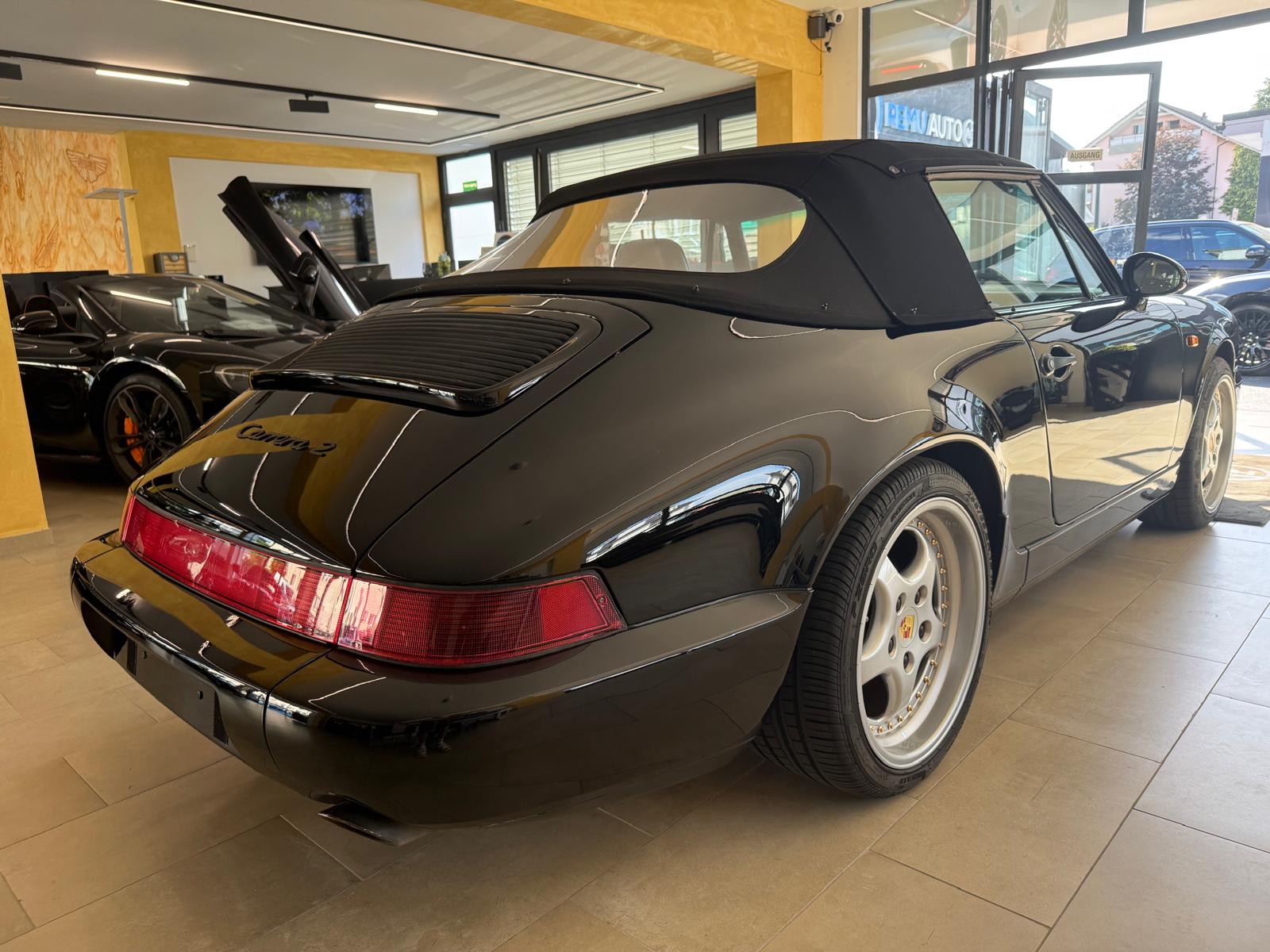 PORSCHE 911 Carrera 2 Cabrio-showroom-element-2