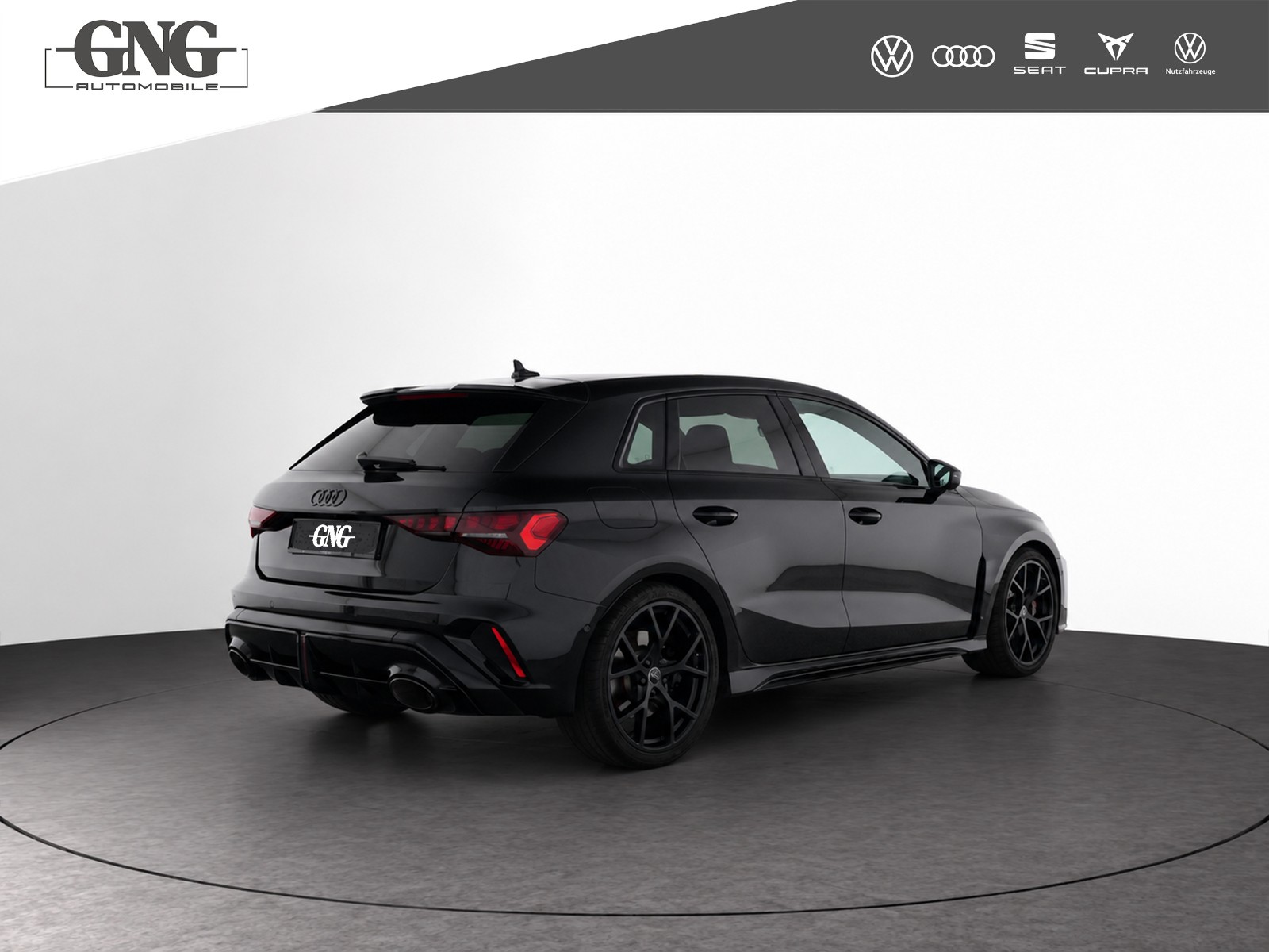 AUDI RS3 Sportback 2.5 TSI quattro S-tronic-image-2