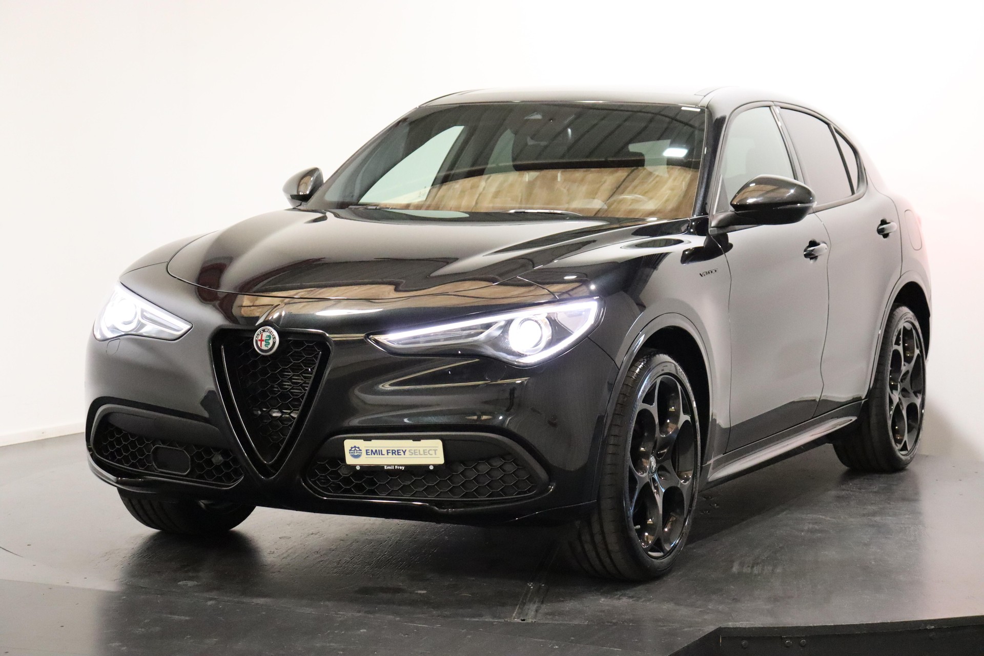 ALFA ROMEO Stelvio 2.0 Q4 280 Veloce-image-0