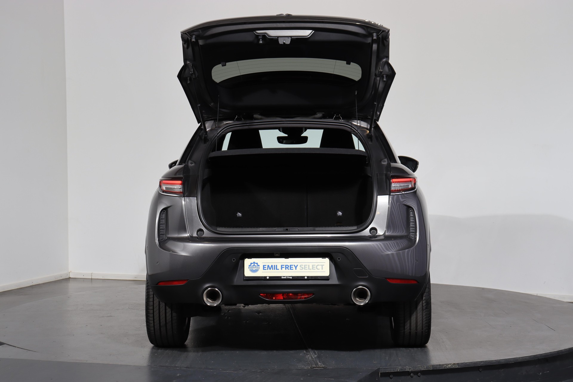 DS AUTOMOBILES 3 Crossback 1.2 PureTech 155 Bastille-image-3