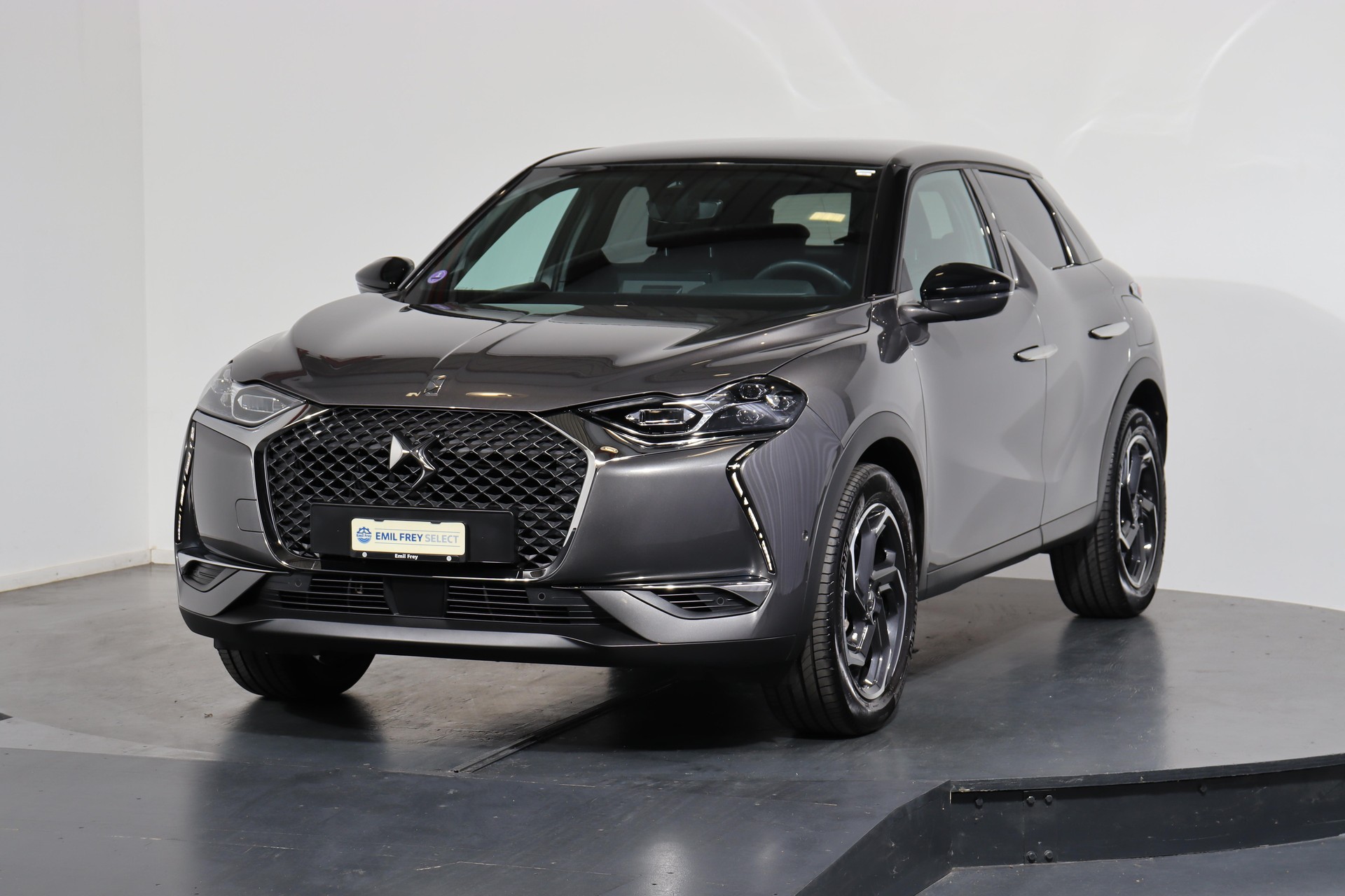DS AUTOMOBILES 3 Crossback 1.2 PureTech 155 Bastille-image-0