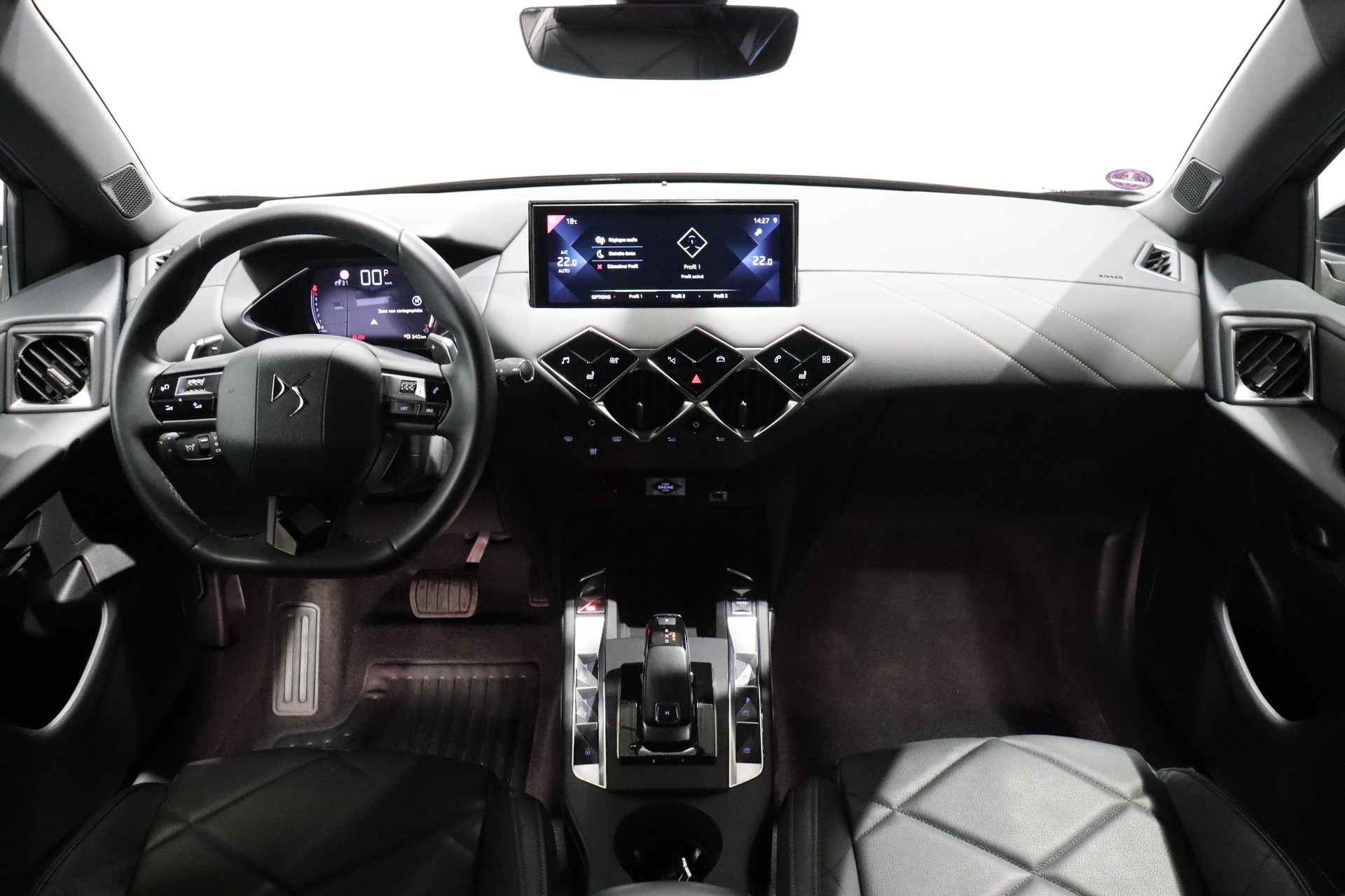 DS AUTOMOBILES 3 Crossback 1.2 PureTech 155 Bastille-image-6