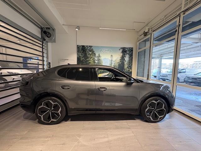 FORD Capri Extended Range Premium-showroom-element-3