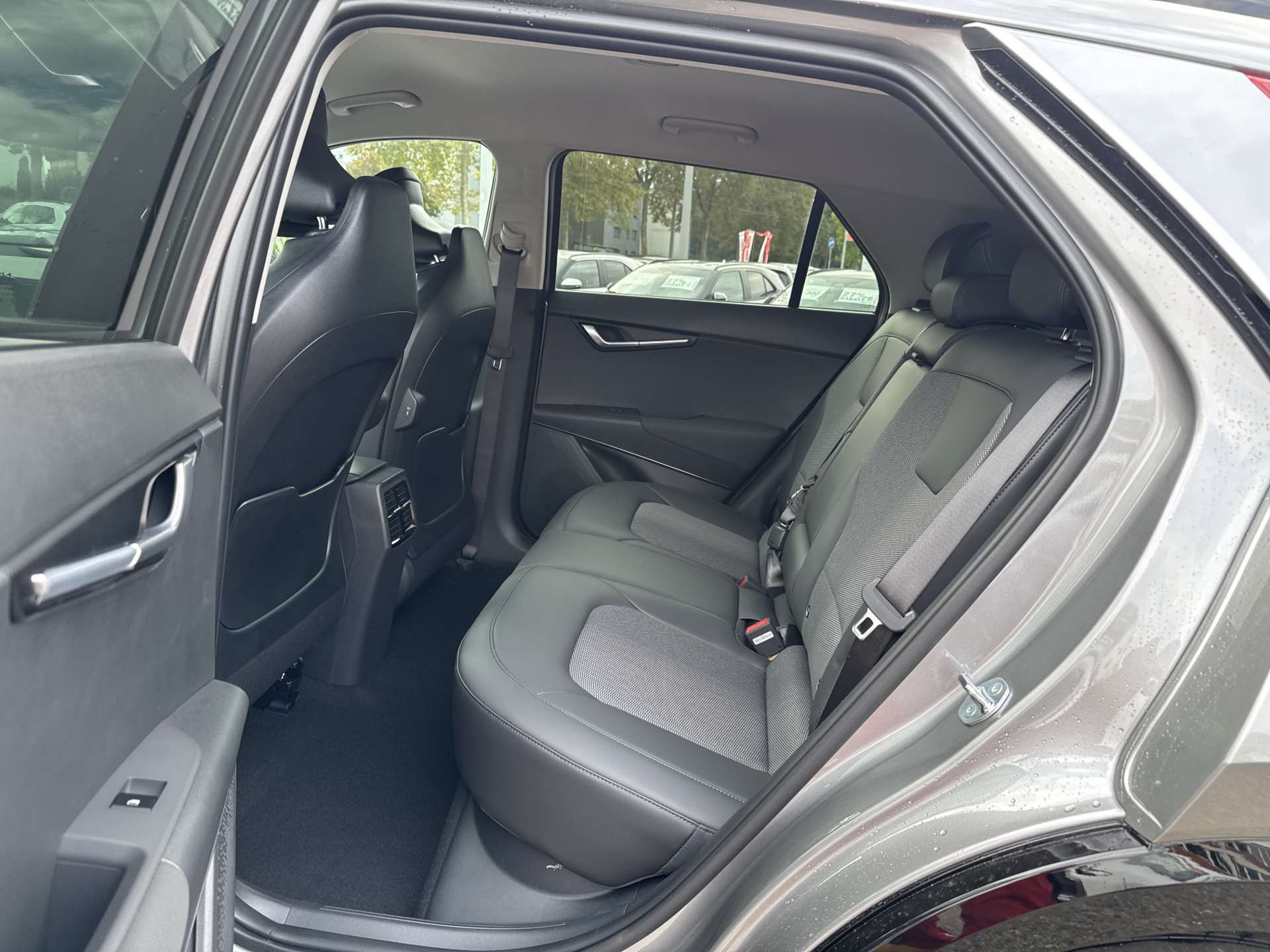 KIA Niro EV 64,8 kWh Light Advanced 204PS Automat-image-6