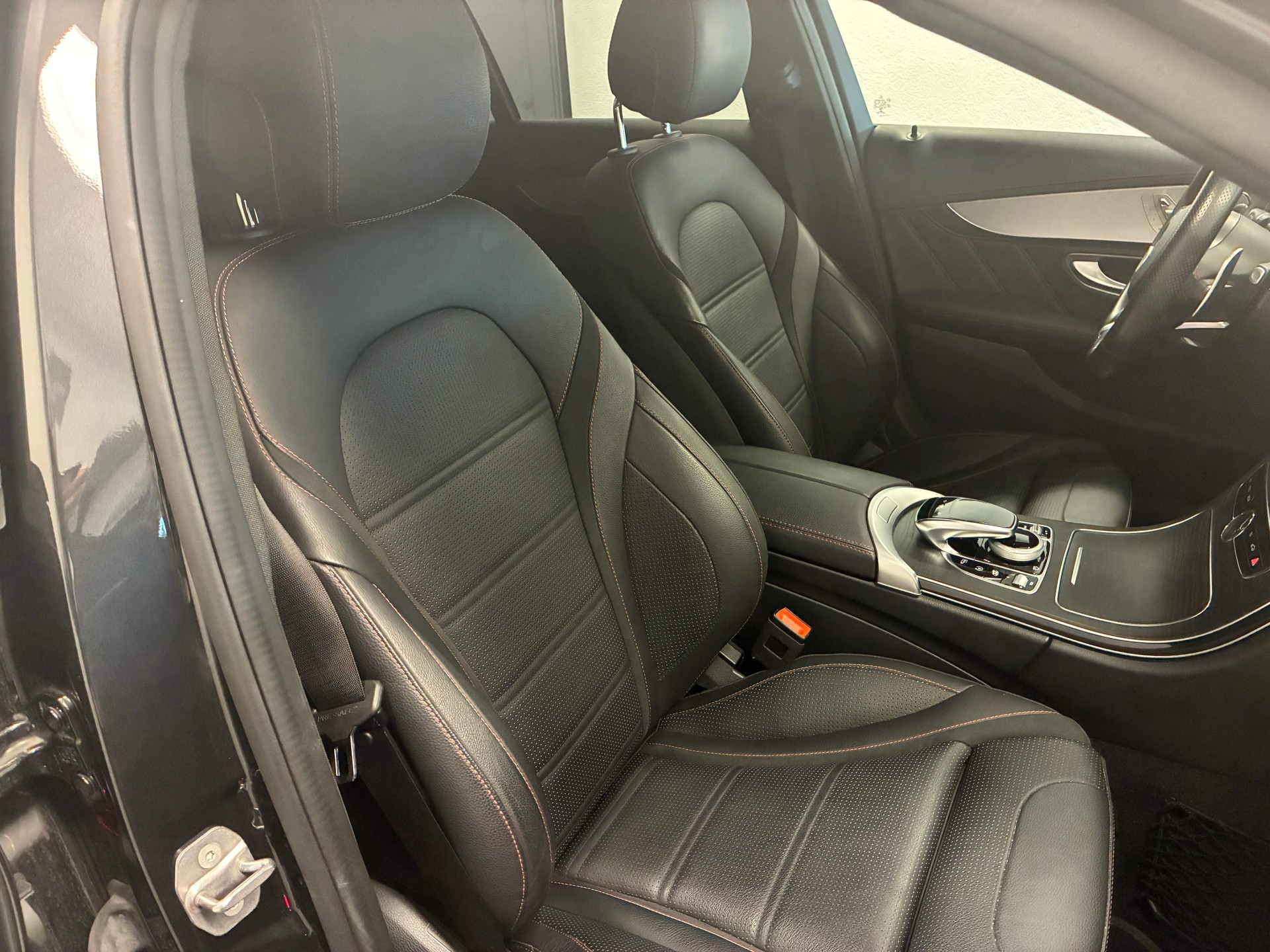 MERCEDES-BENZ C 43 AMG 4matic Kombi-image-7