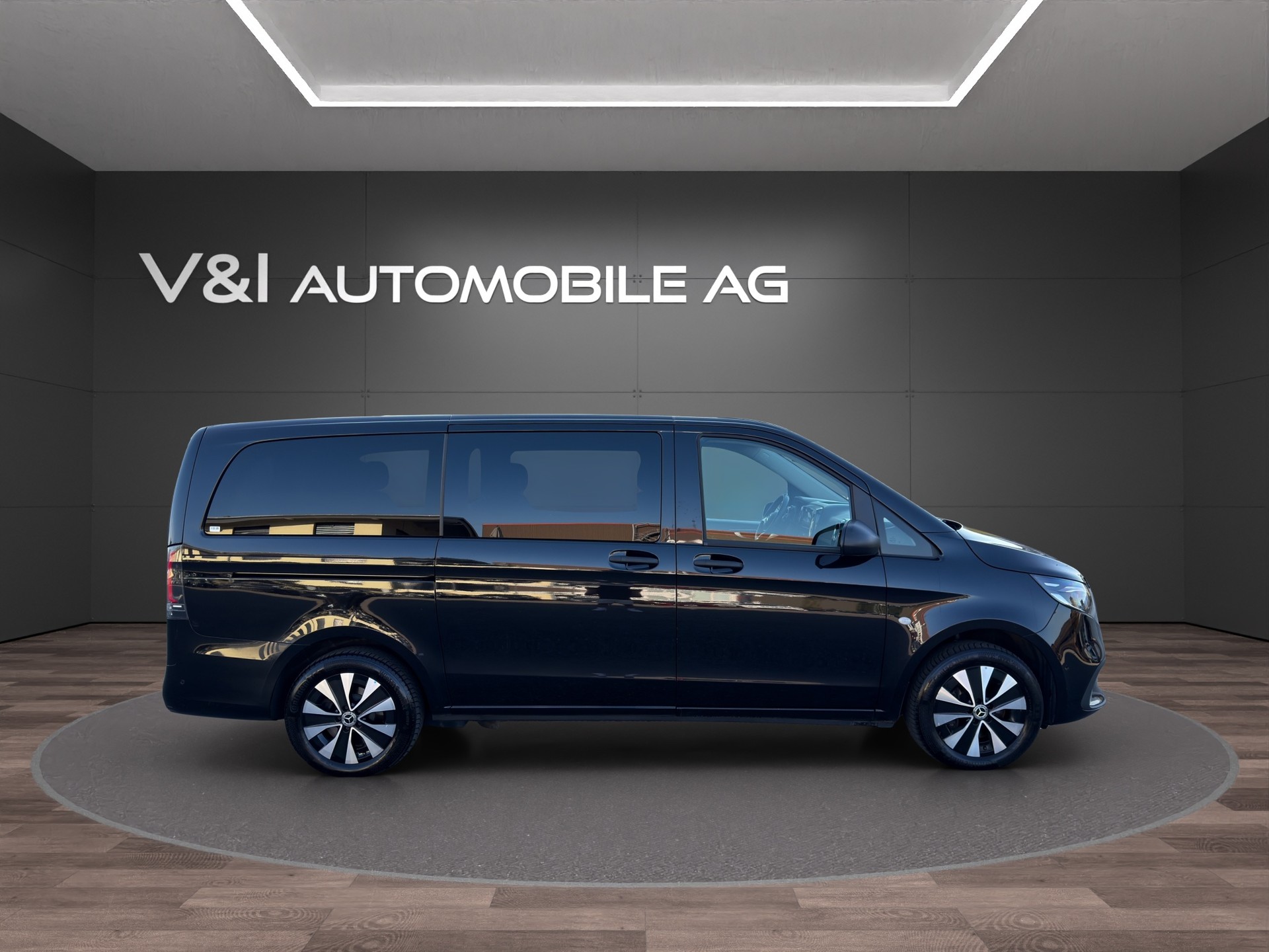 MERCEDES-BENZ Vito 116 CDI Lang Select Tourer 4Matic 9G-Tronic-image-7