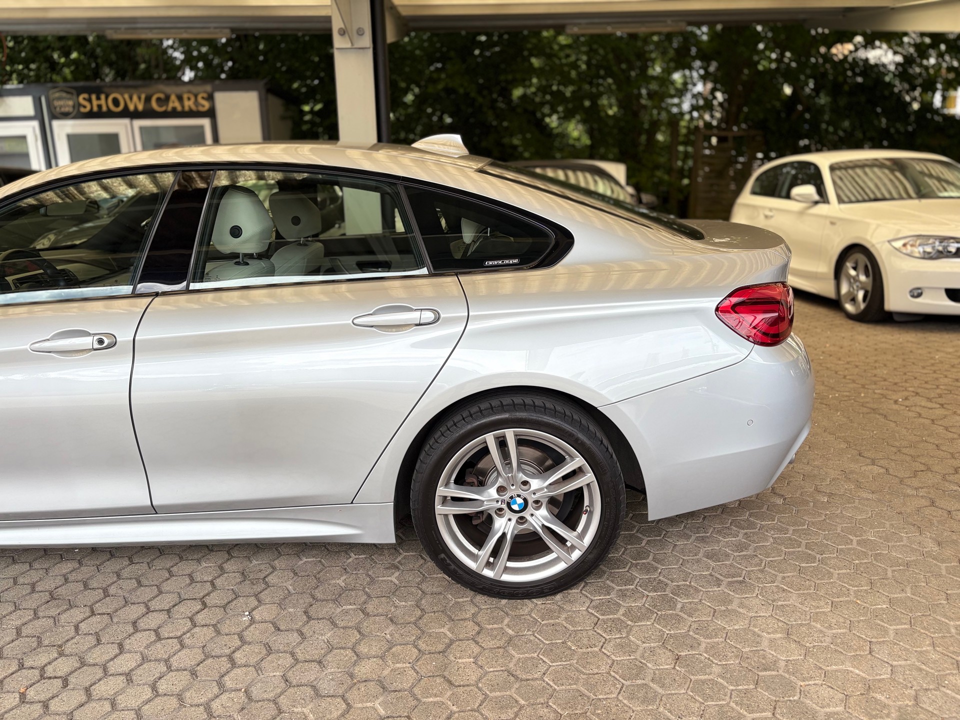 BMW 420i Gran Coupé xDrive M Sport Steptronic-image-2