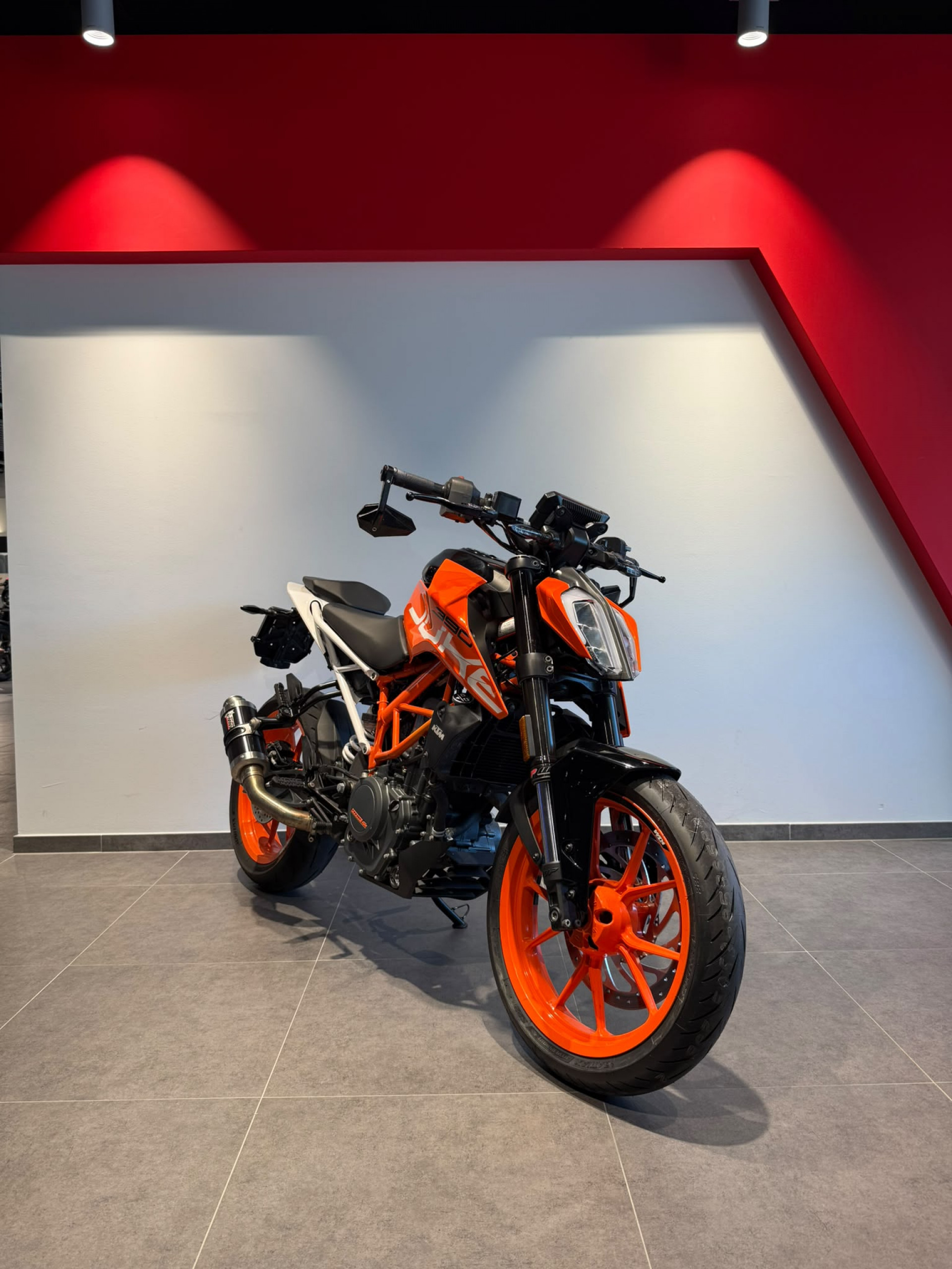 KTM 390 Duke
