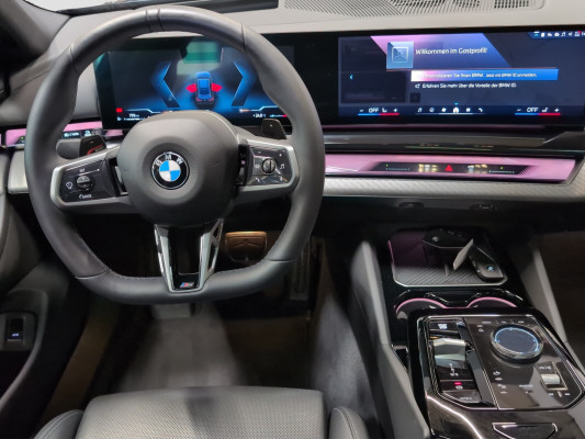 BMW 520d xDr 48V Tour M Sport-image-10