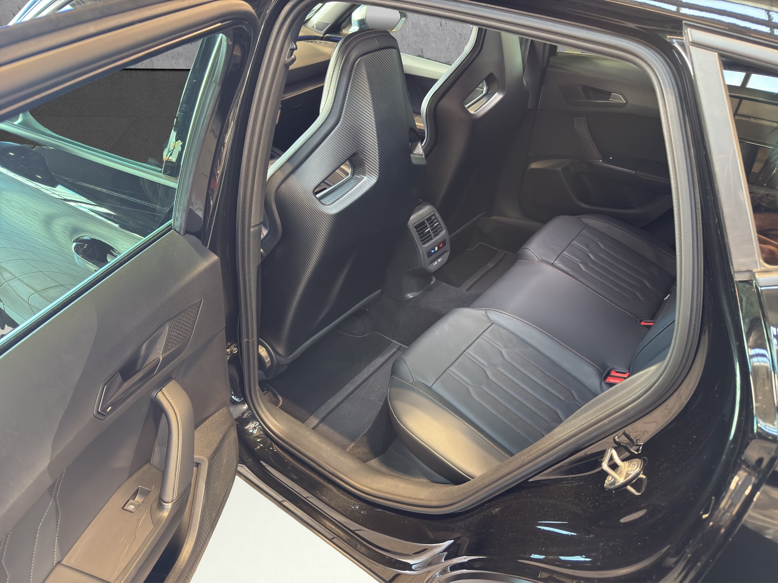 CUPRA Formentor 2.5 TSI VZ5 4Drive DSG-image-12