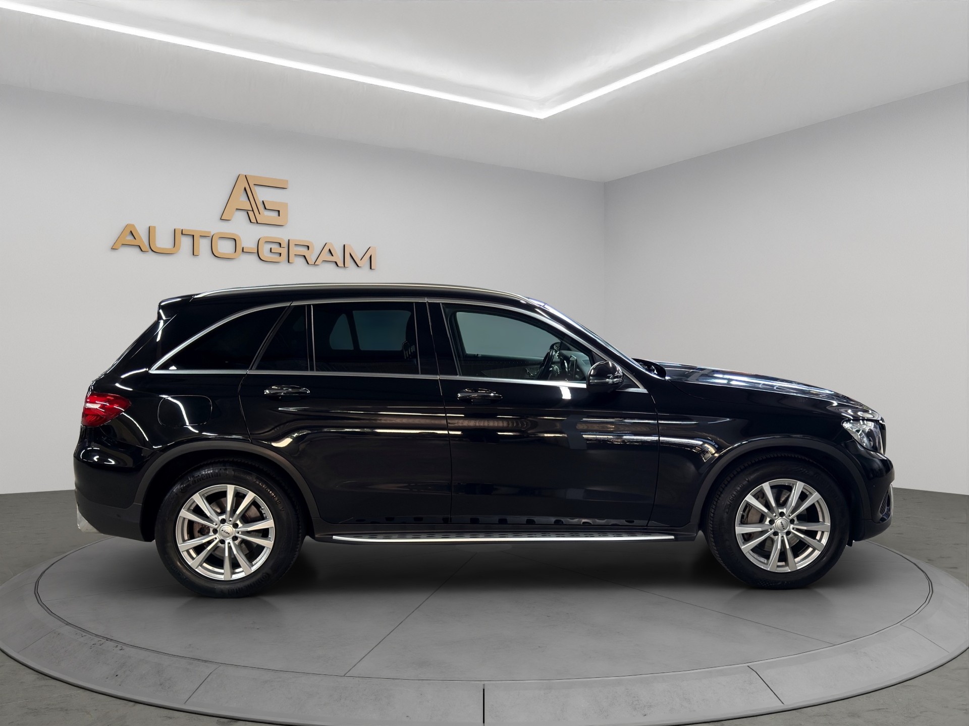 MERCEDES-BENZ GLC 250 4Matic 9G-Tronic-image-6
