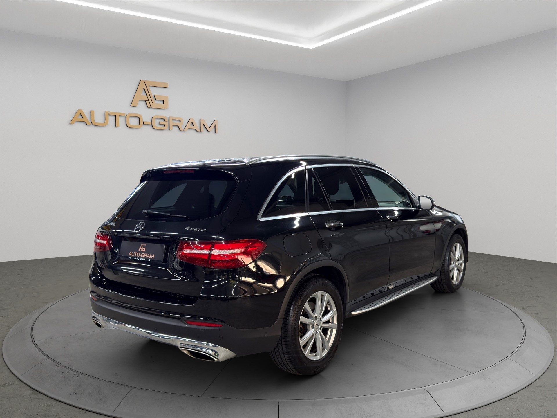 MERCEDES-BENZ GLC 250 4Matic 9G-Tronic-image-5