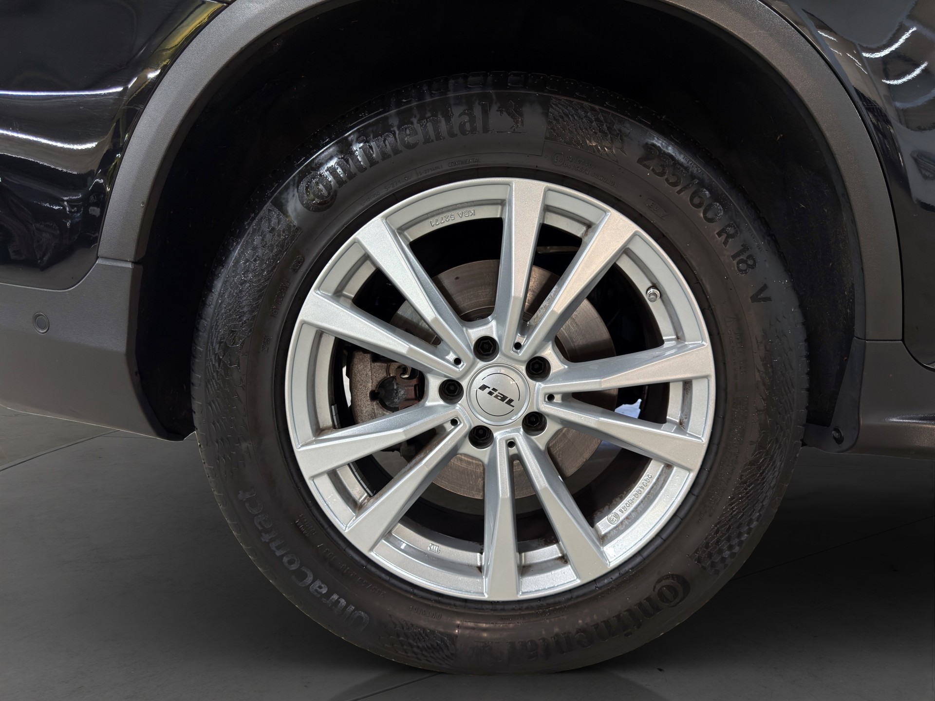 MERCEDES-BENZ GLC 250 4Matic 9G-Tronic-image-11