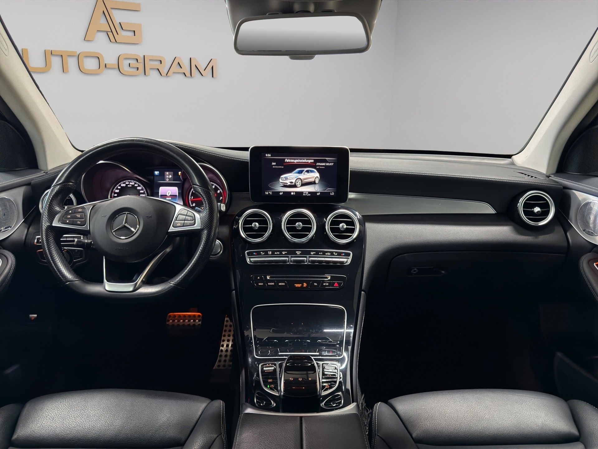MERCEDES-BENZ GLC 250 4Matic 9G-Tronic-image-17