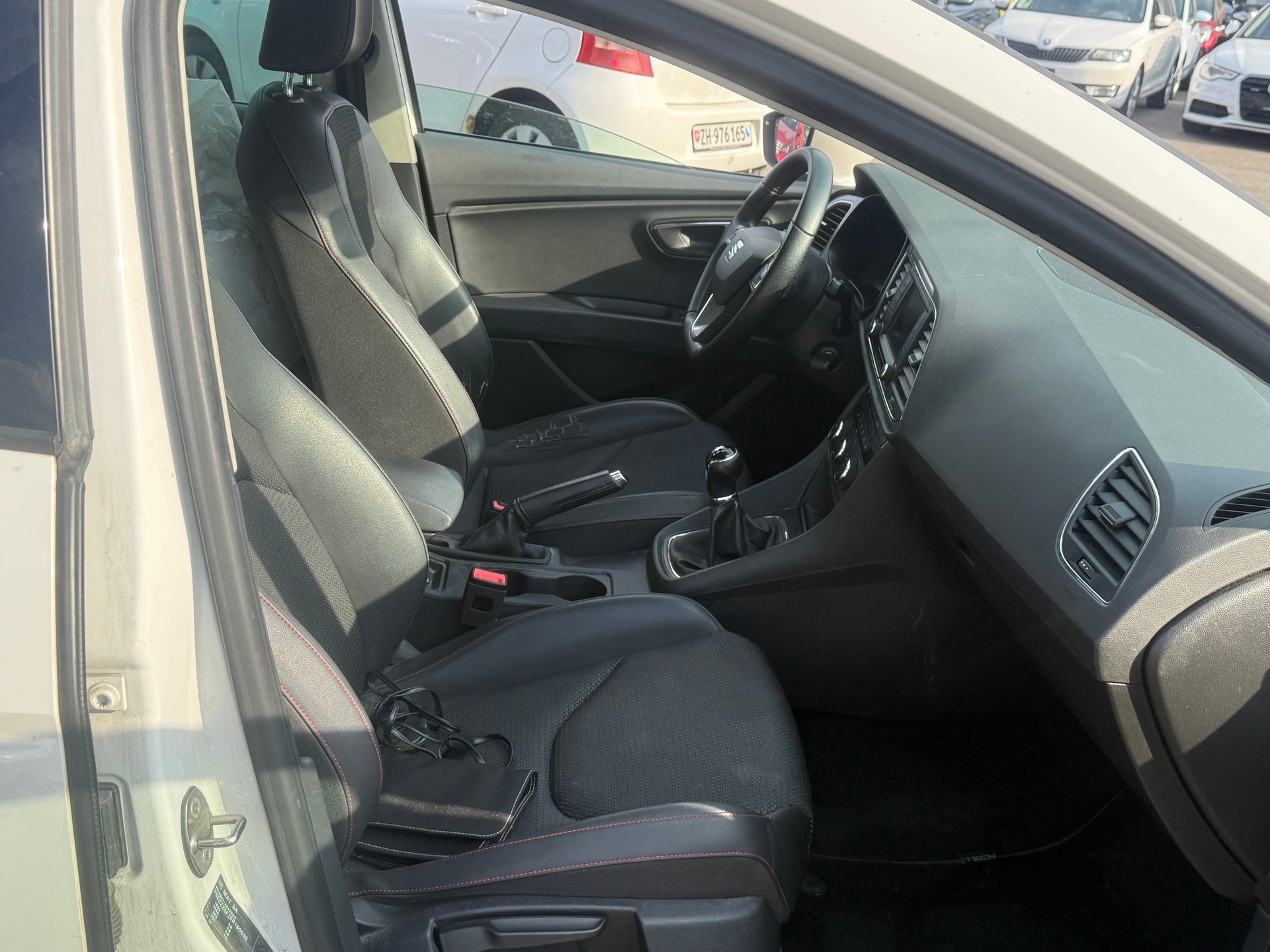 SEAT Leon ST 1.4 TSI FR-image-5