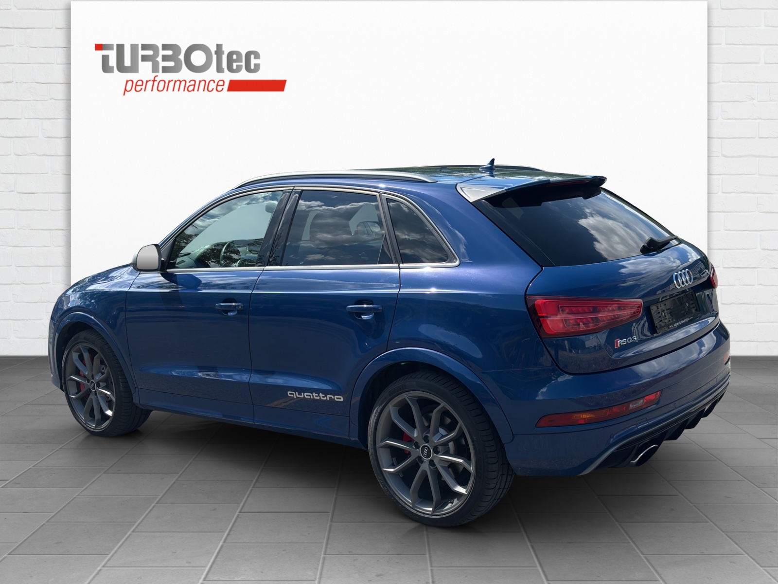 AUDI RS Q3 2.5 TFSI performance quattro S-tronic-image-2